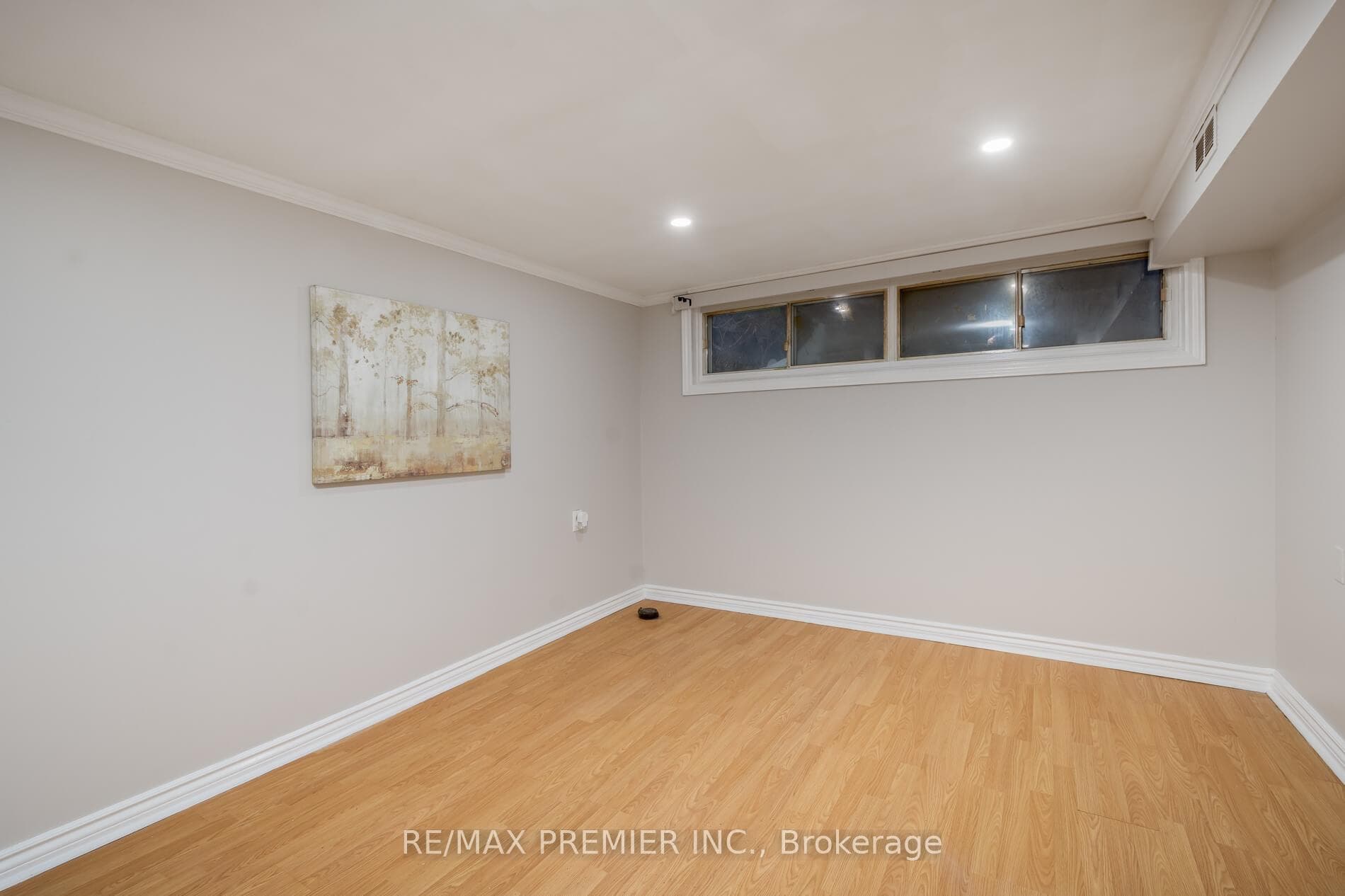 76 Harrison Drive photo 30