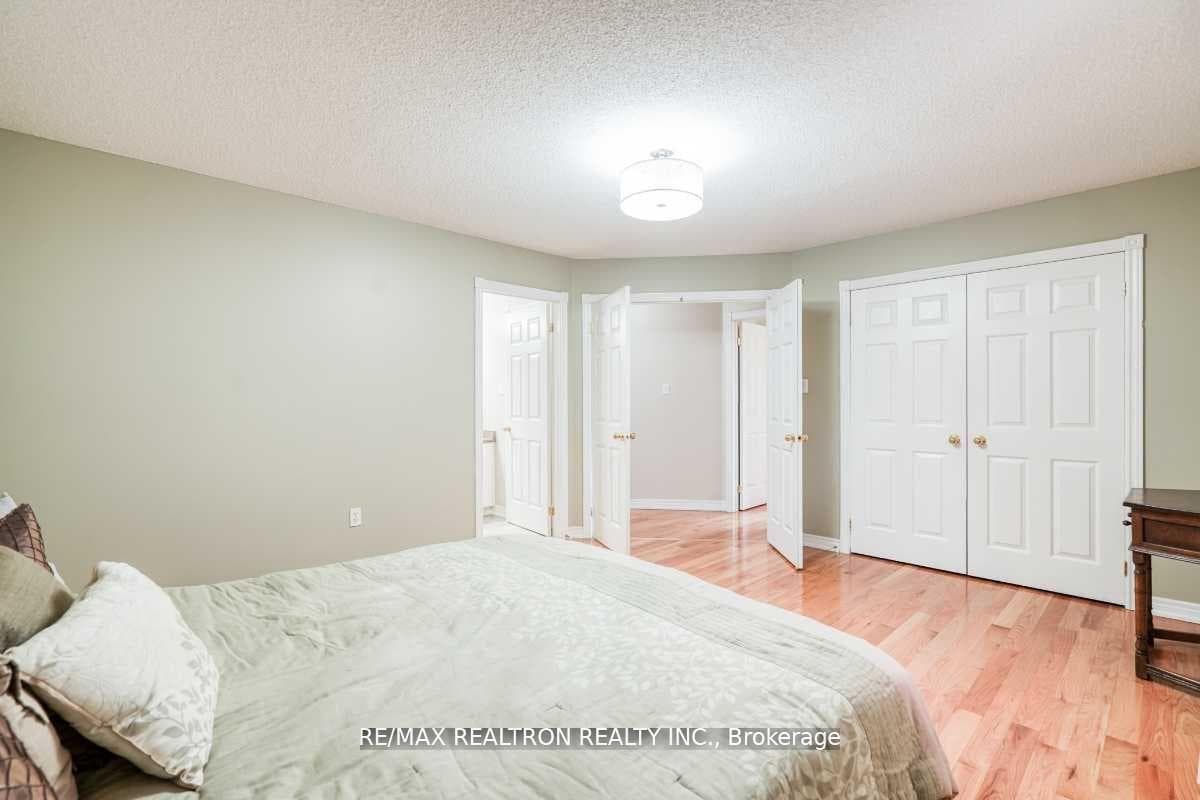 59 Metcalfe Drive photo 21