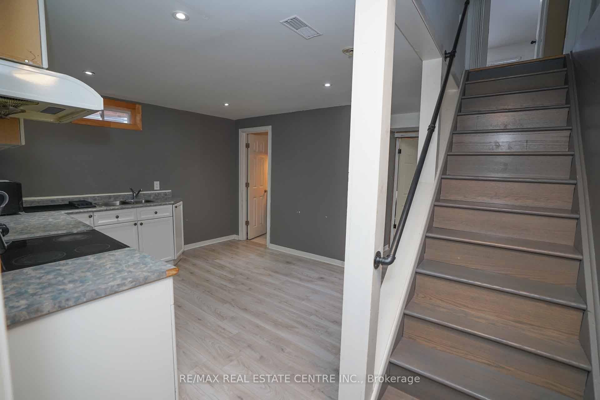 92 Zieman Crescent photo 33