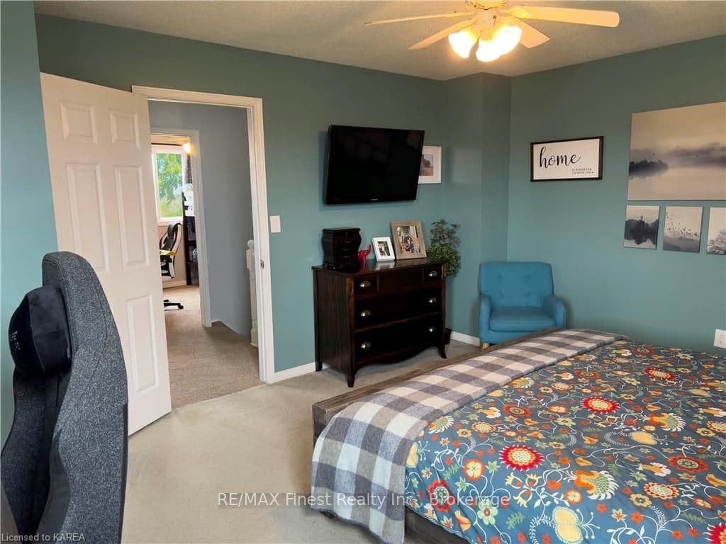 95 ROSE ABBEY Drive photo 16