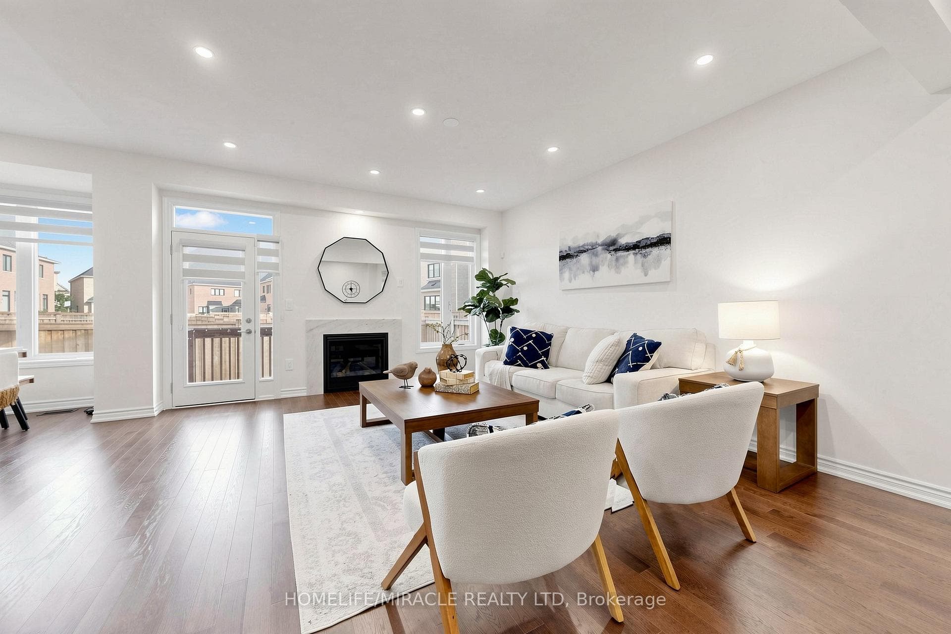 1492 Kitchen Court photo 5