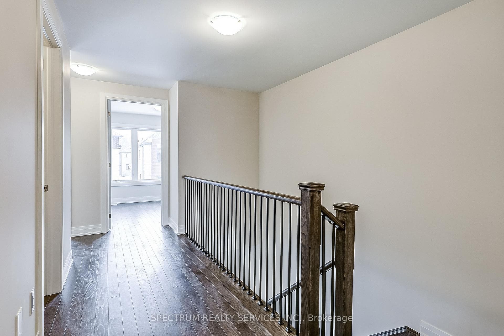 13 John Rolph Street photo 25