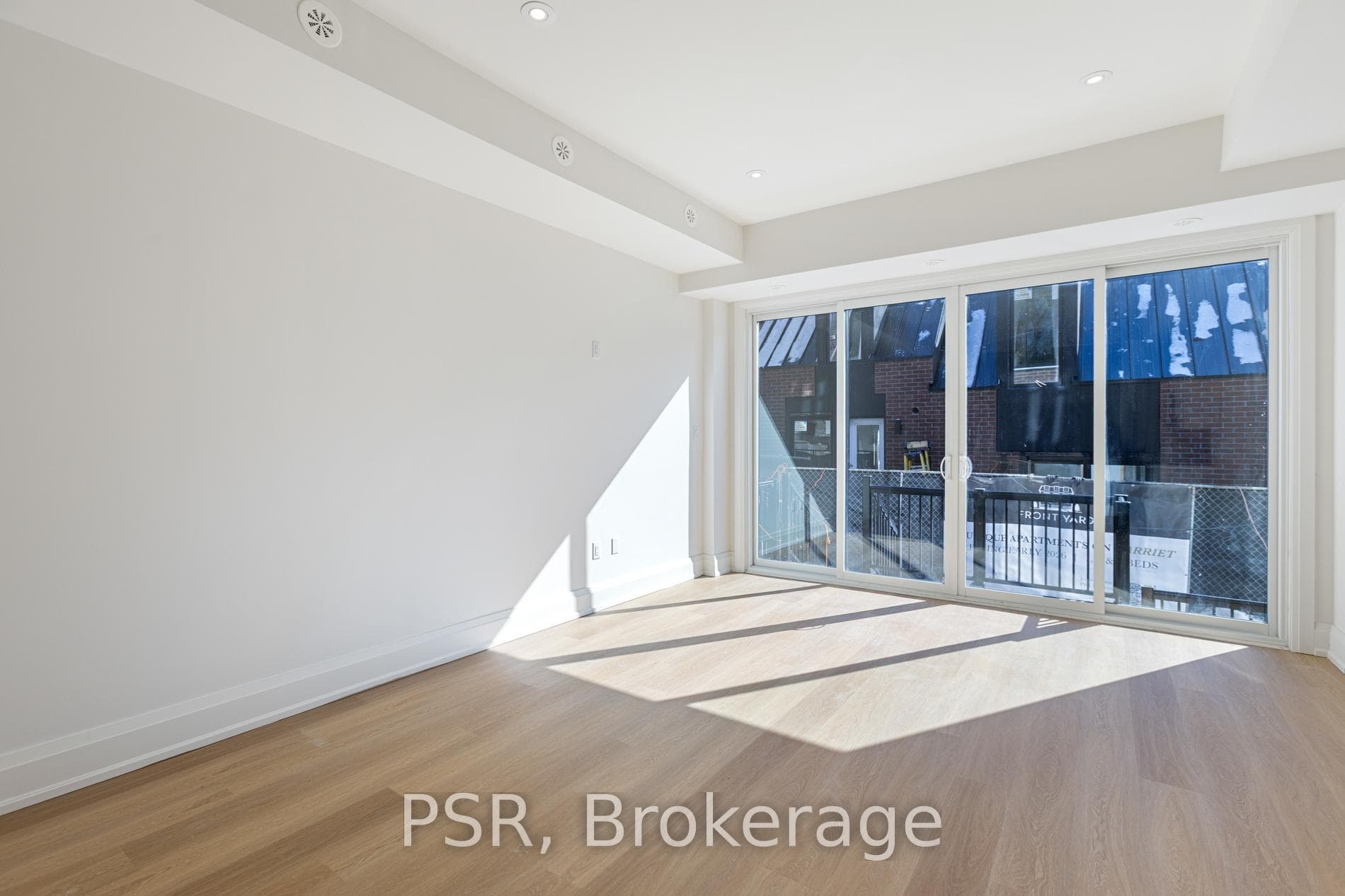 55 Harriet Street Unit B photo 5