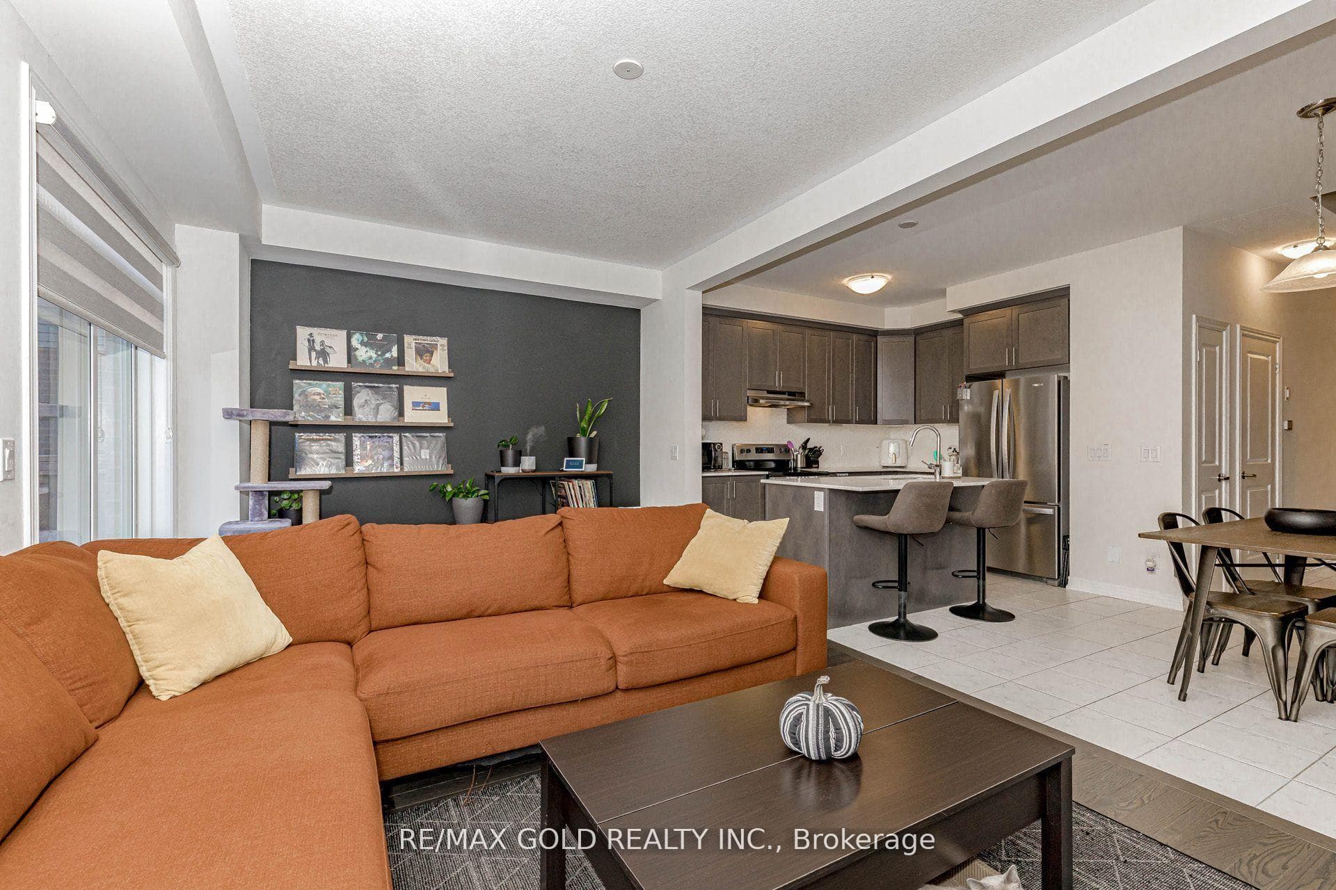 46 Reistwood Drive photo 17