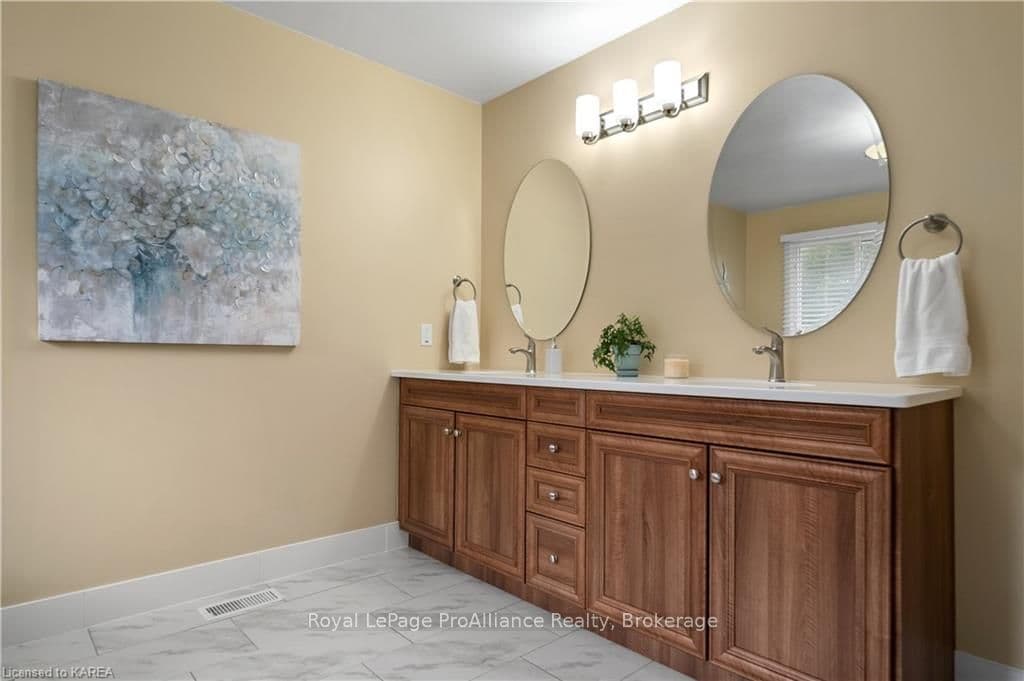 1178 BENTLEY Terrace photo 26
