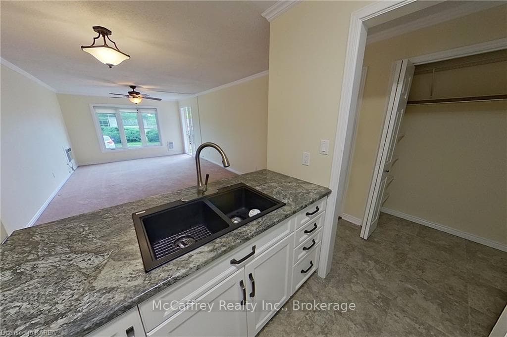 7 CENTRE Street Unit 102 photo 13