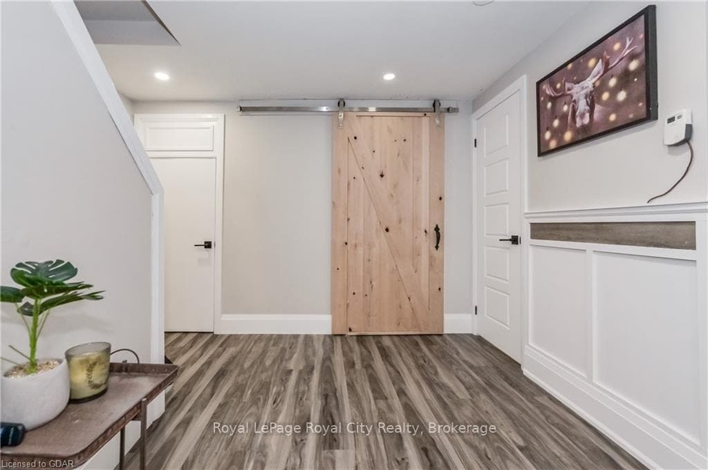 520 PINEVIEW Gardens photo 33