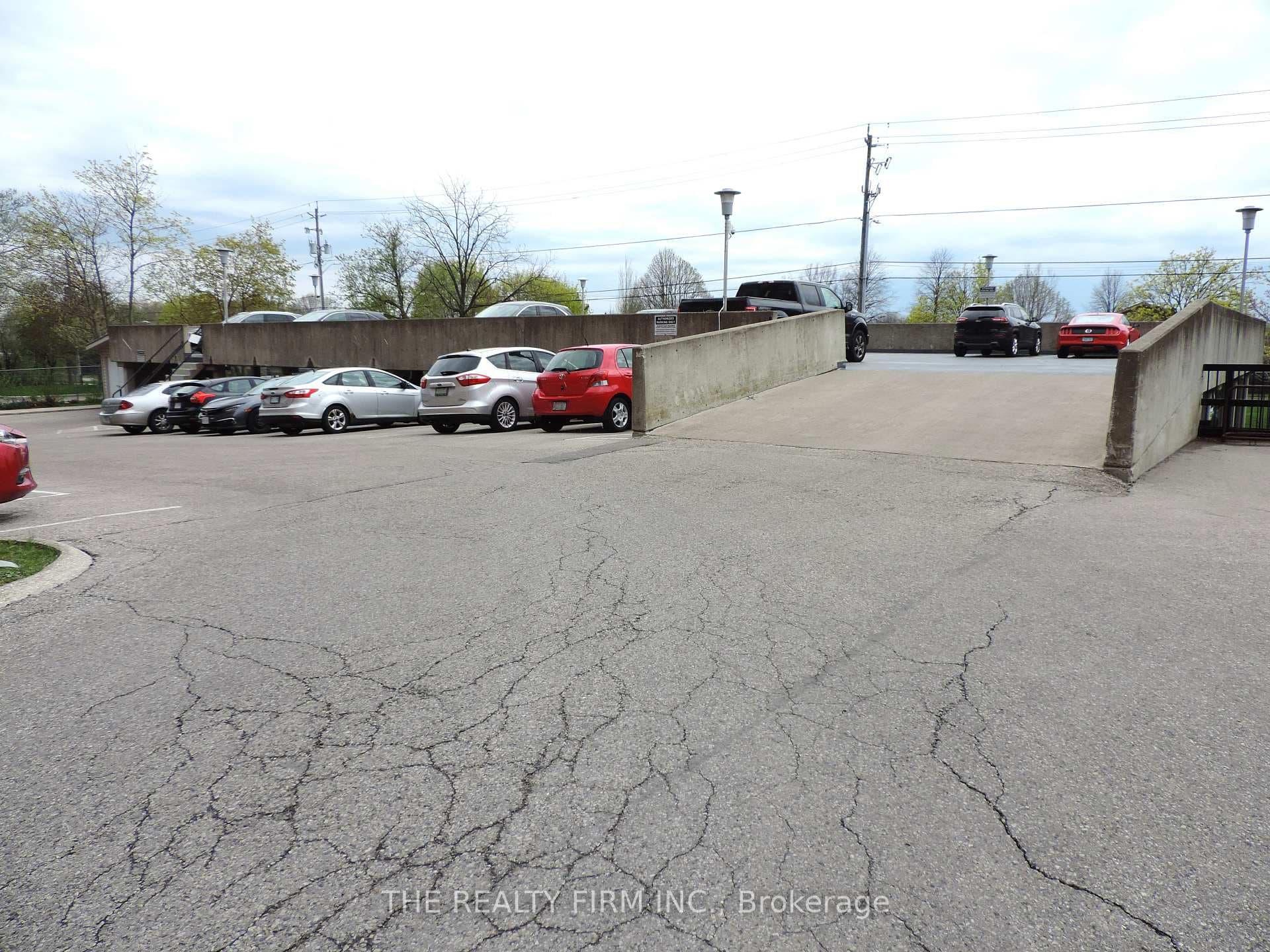 76 Base Line Road Unit 203 photo 31
