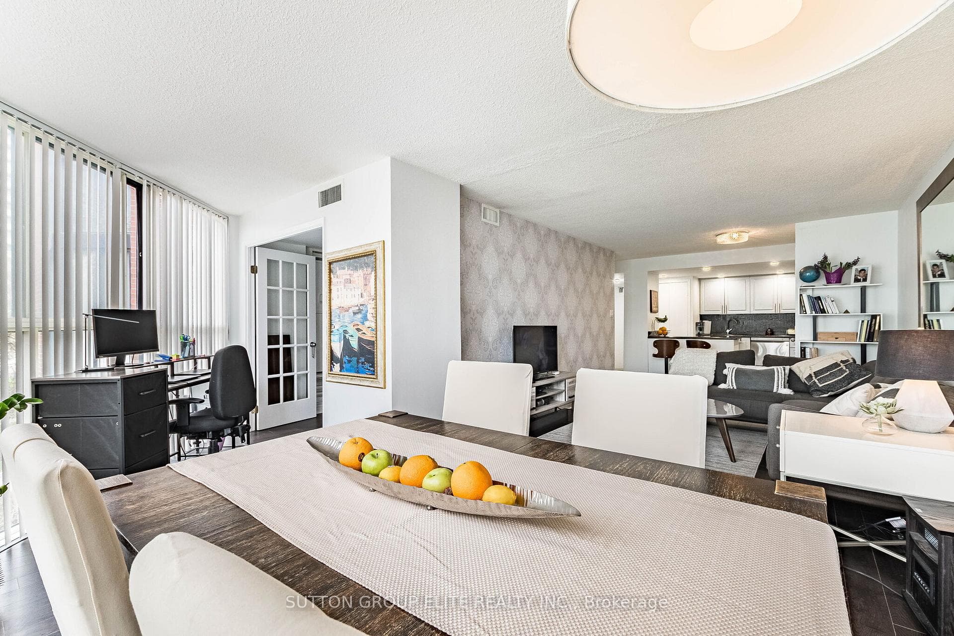 2091 Hurontario Street Unit 307 photo 21