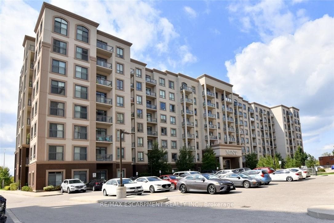 2486 Old Bronte Road Unit 515 photo 1