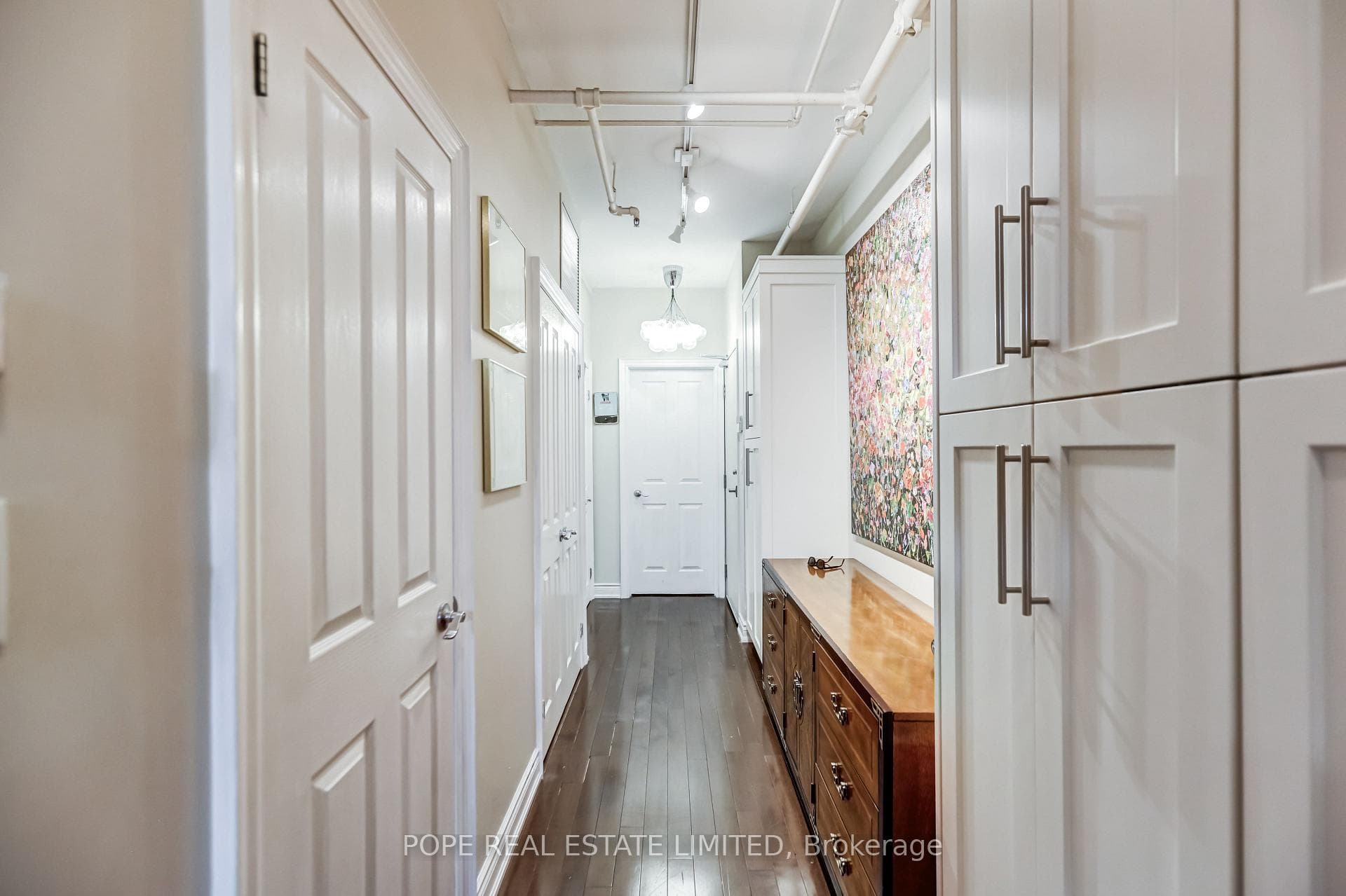 384 Sunnyside Avenue Unit 202 photo 34