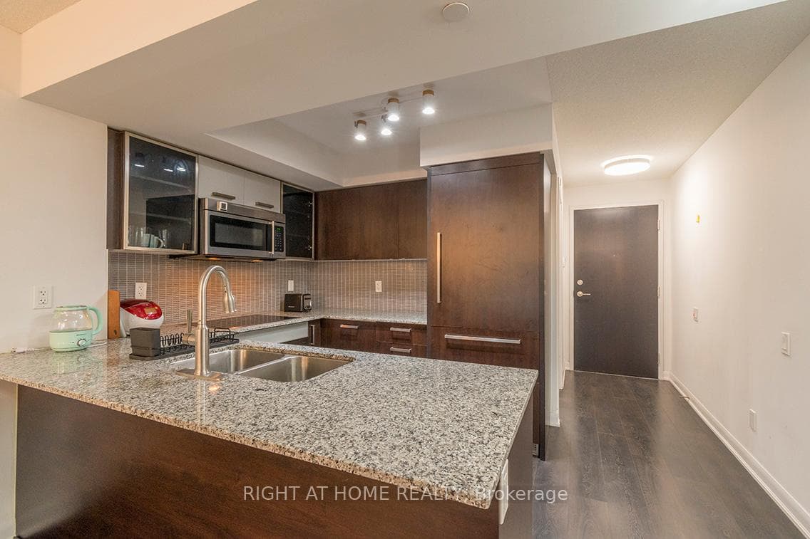5162 Yonge Street Unit 706 photo 12