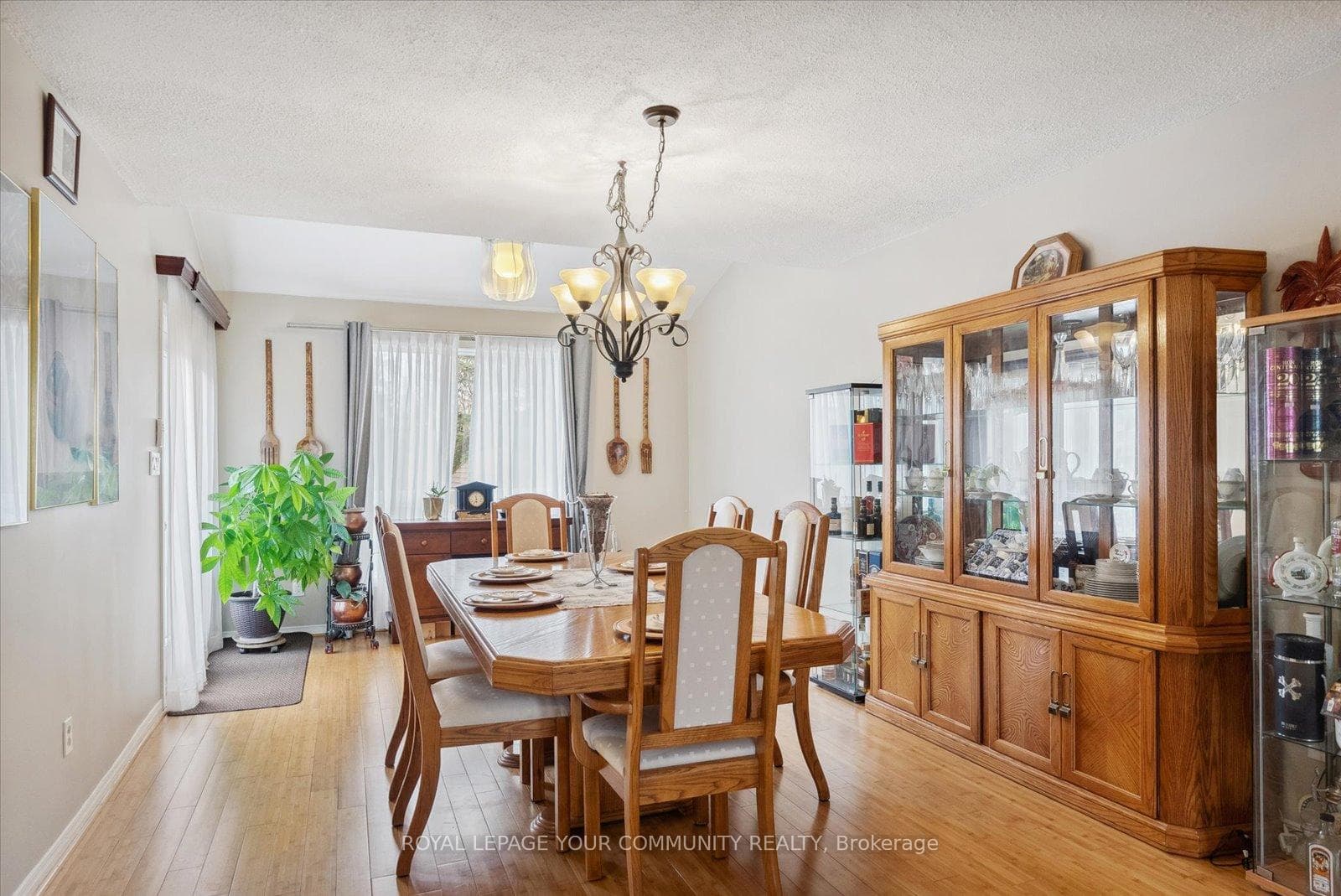 335 St Lawrence Street photo 11