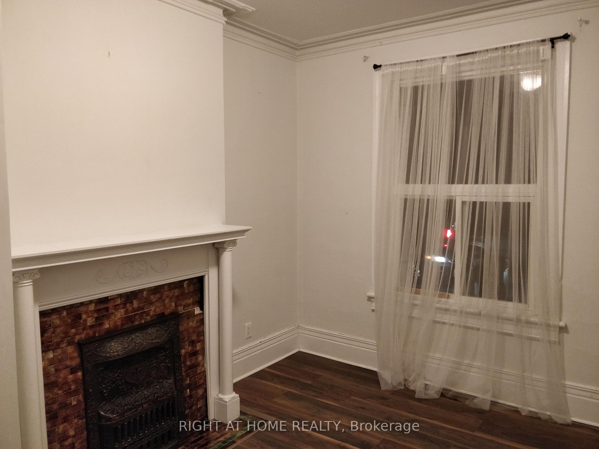 715 Ossington Avenue Unit 1 photo 9