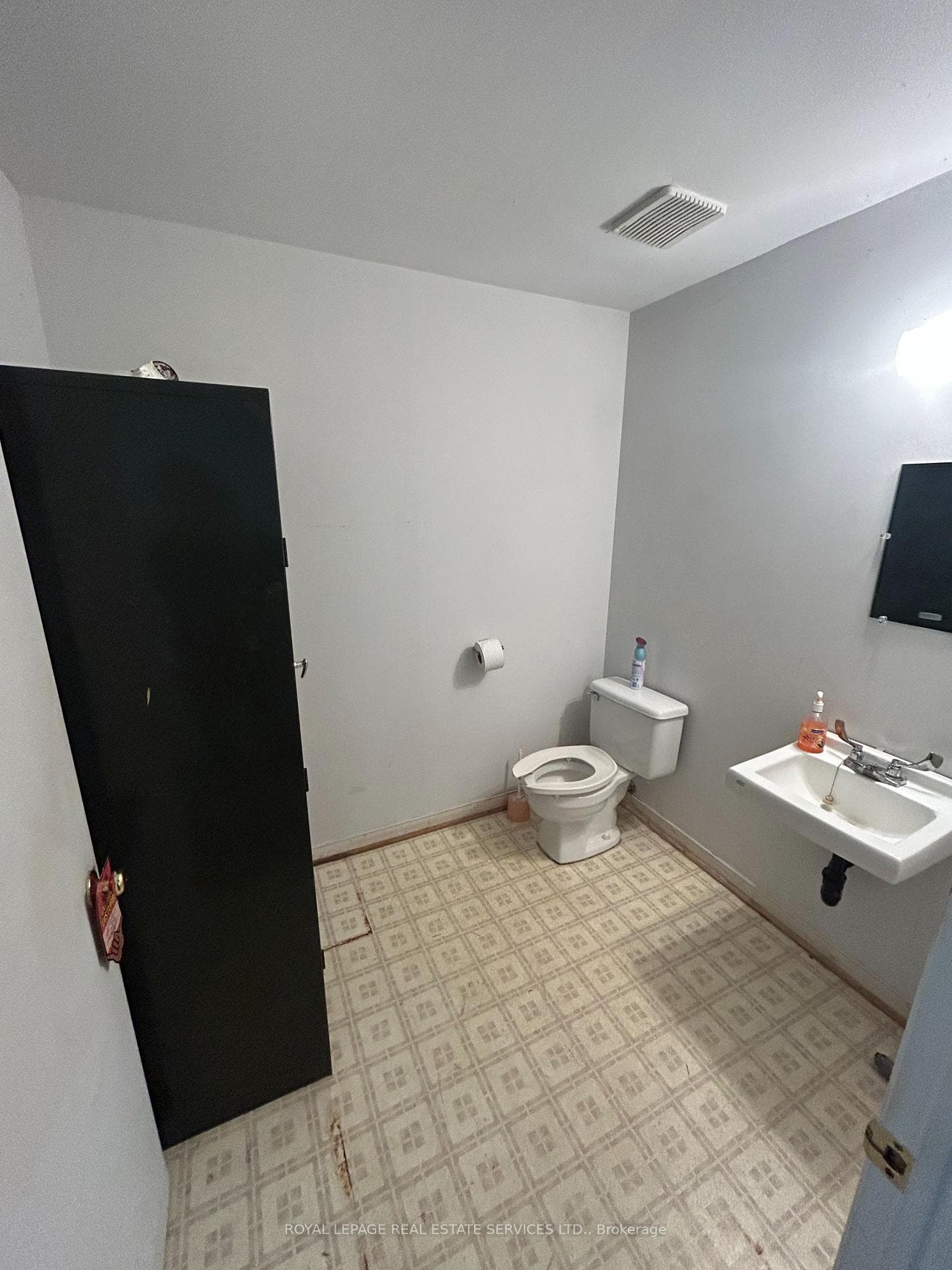 201 Spinnaker Way Unit 7 photo 11