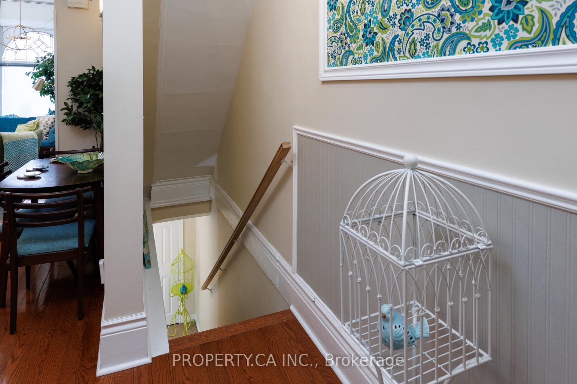 235 Markham Street photo 18