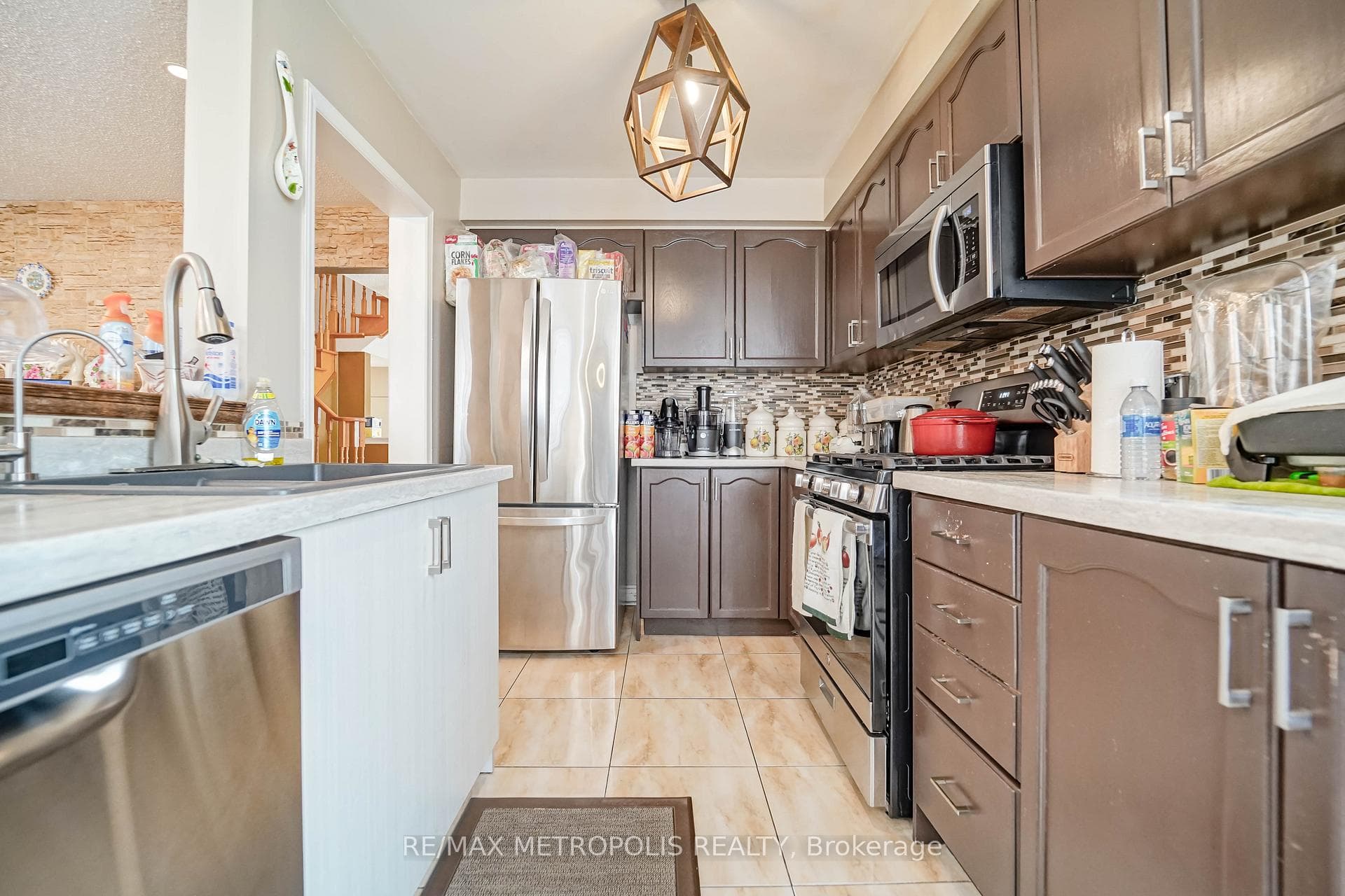 63 Echo Ridge Crescent photo 9