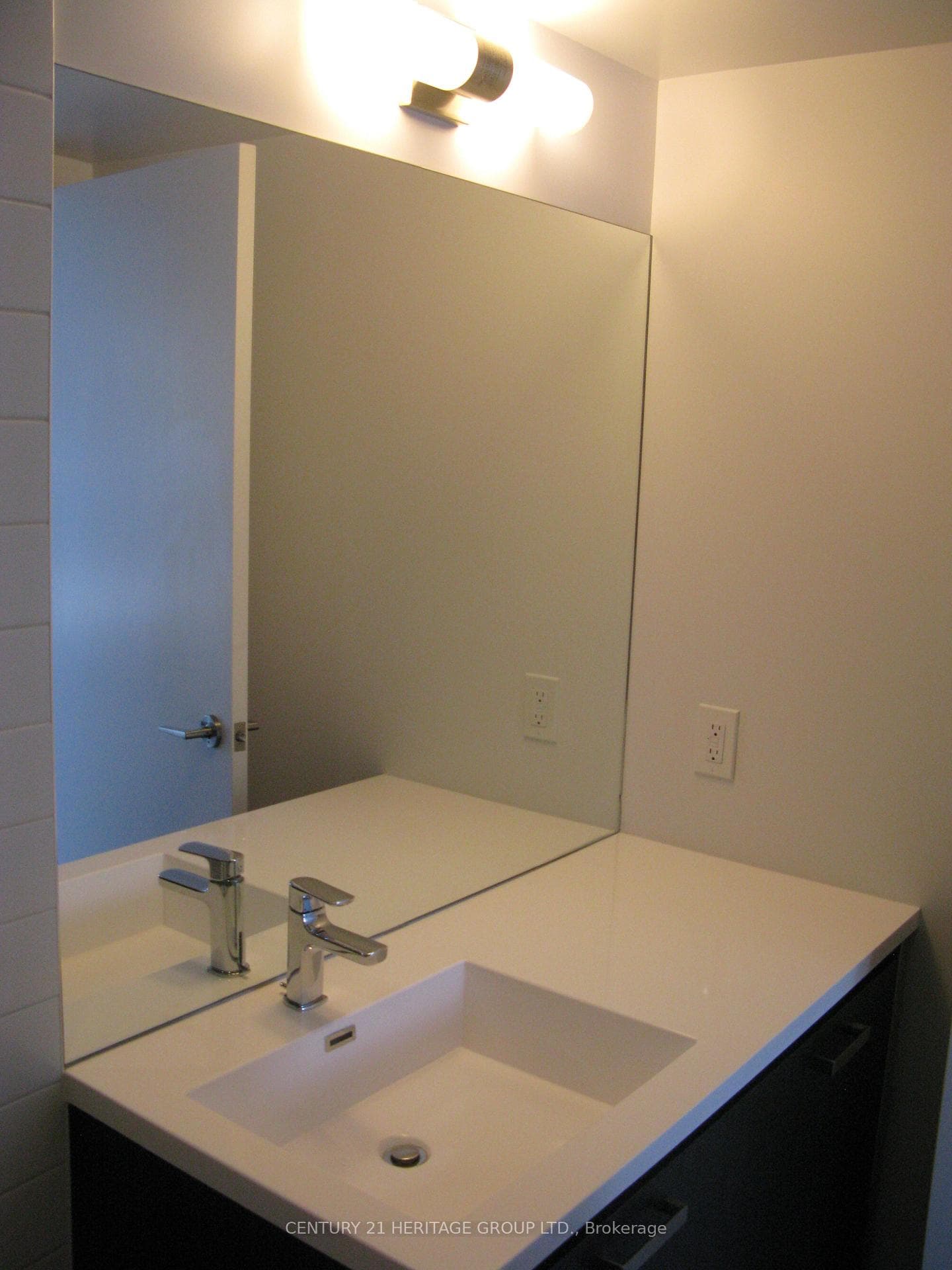125 Redpath Avenue Unit 302 photo 14