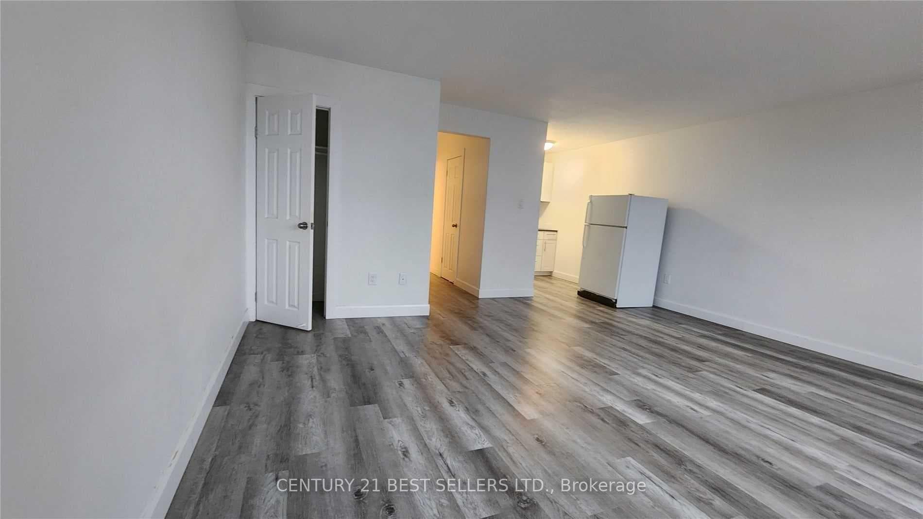 105 Twenty Fifth Street Unit 26 photo 4