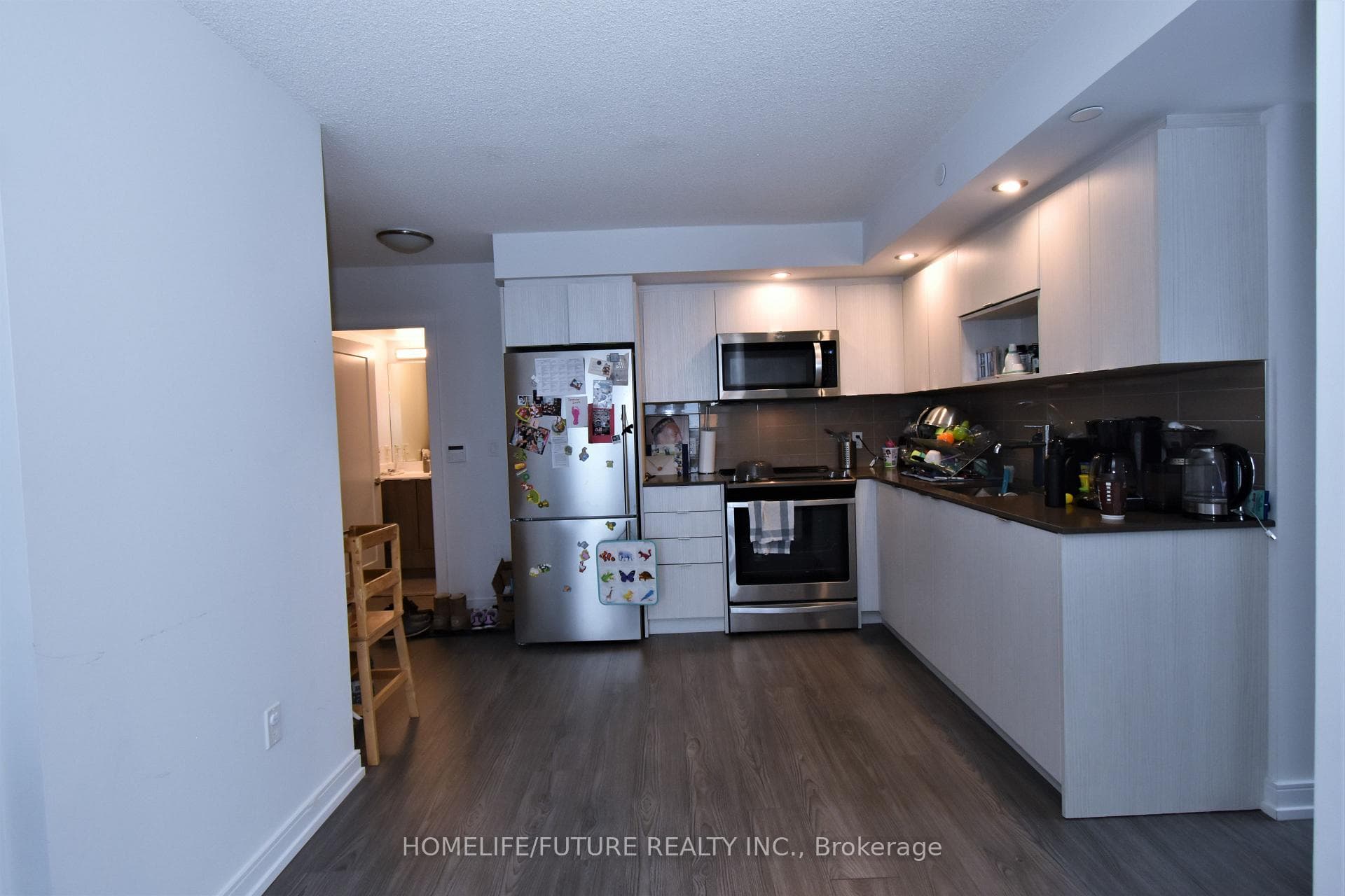 225 Village Green Square Unit 2408 photo 4
