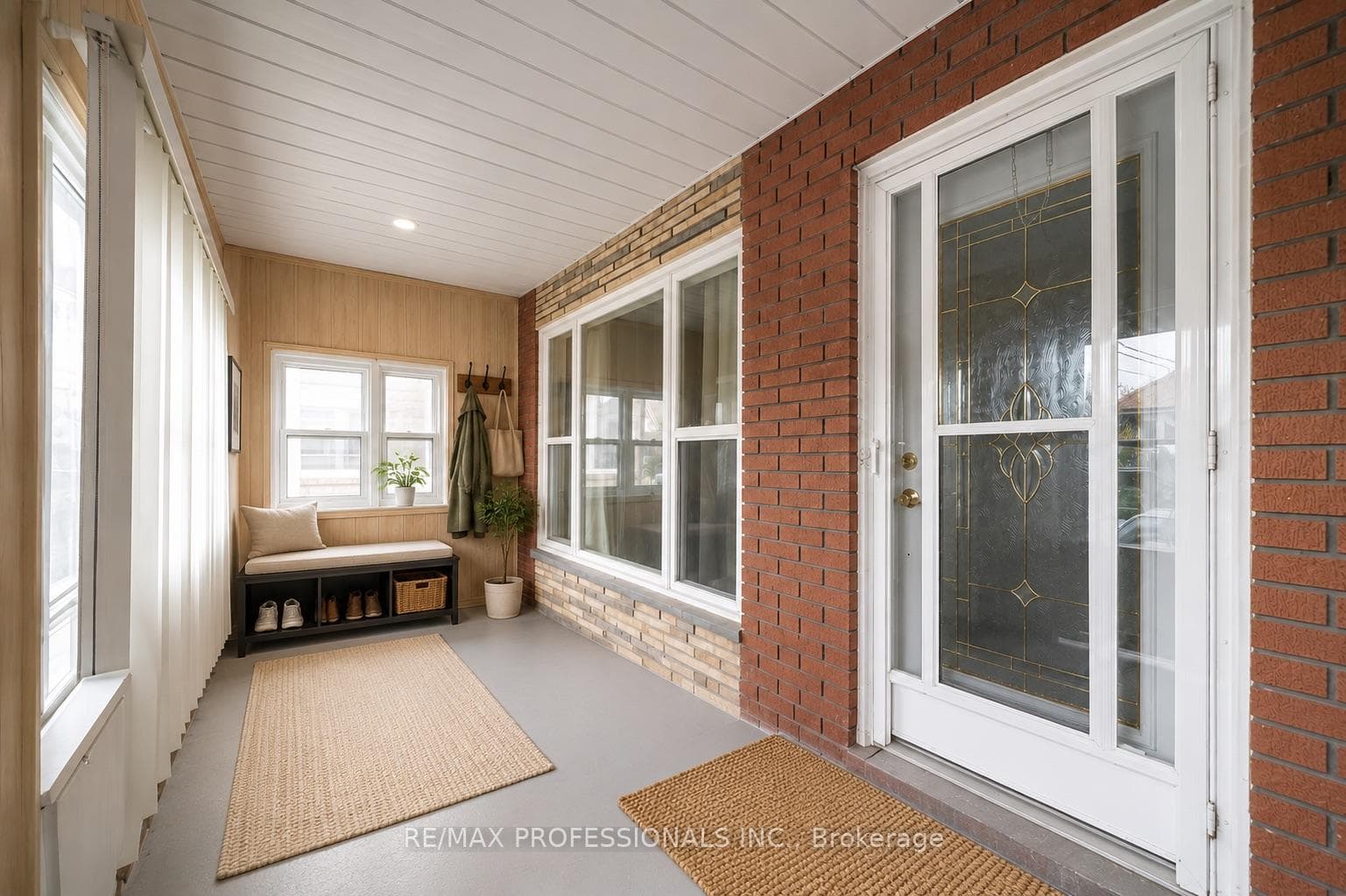 35A Bowie Avenue Unit Upper photo 3