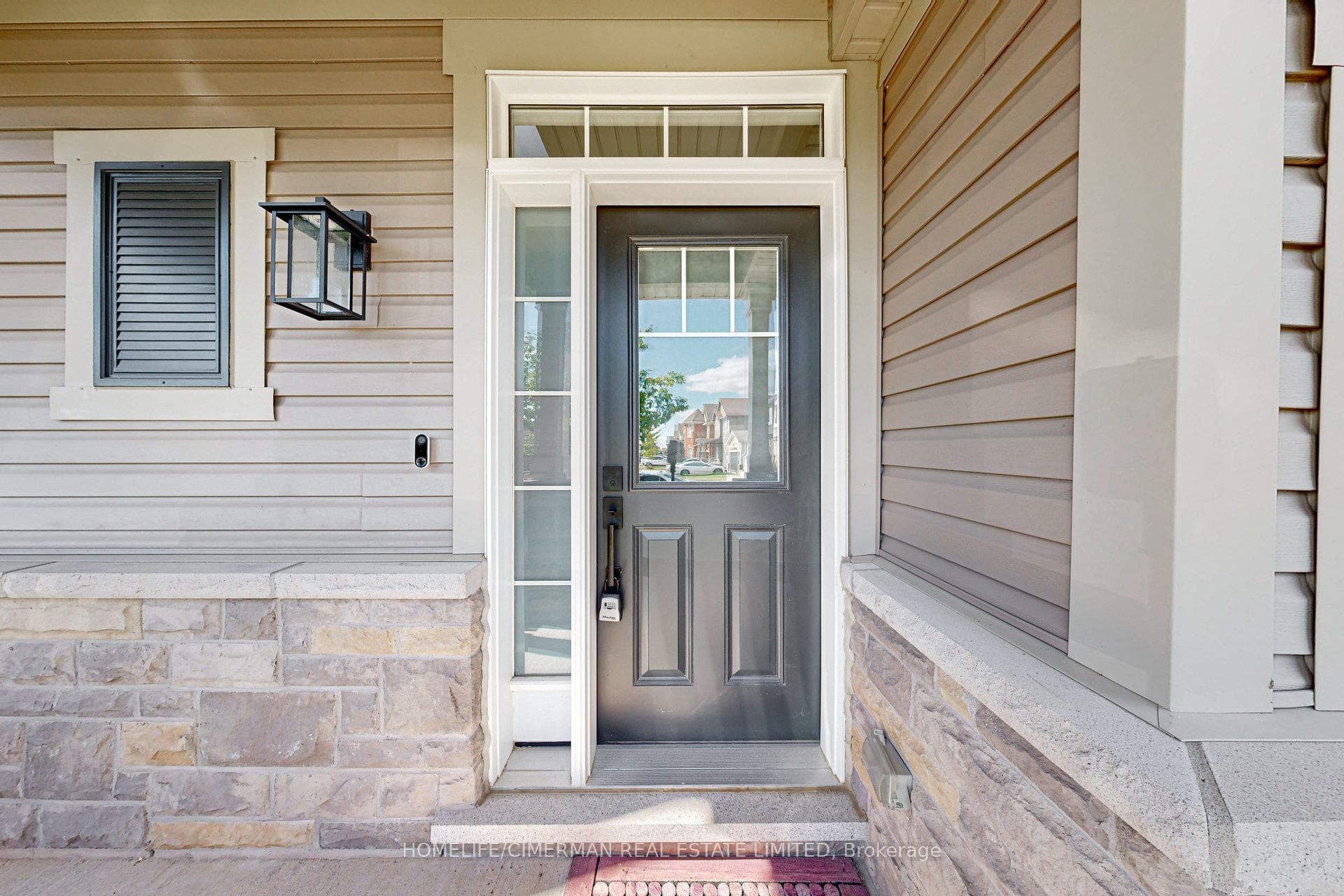 421 Leiterman Drive photo 2