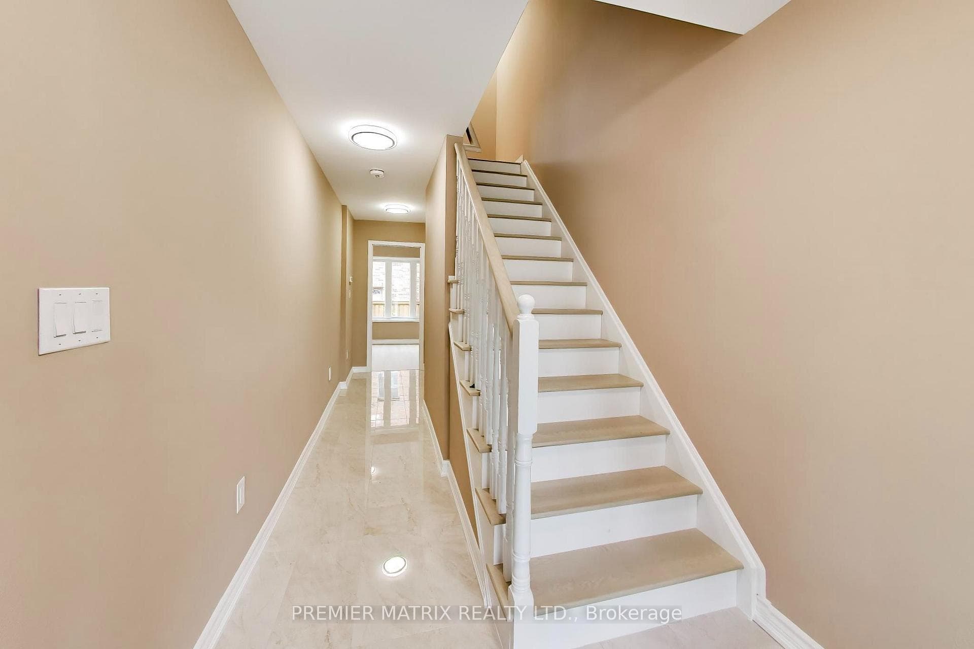 37 Shiff Crescent photo 5