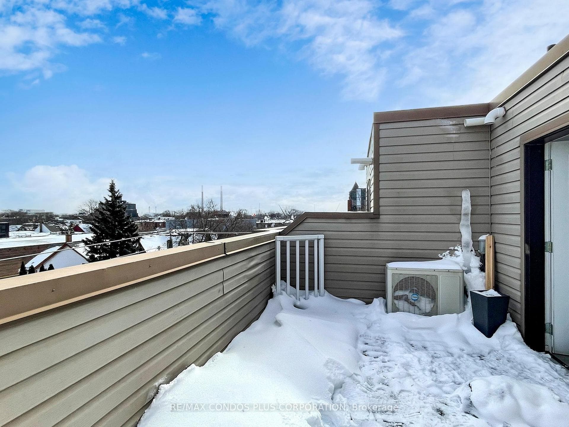 150 Broadview Avenue Unit TH2 photo 37