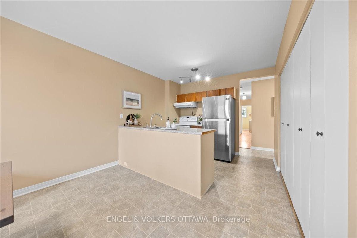 1332 Henry Farm Drive photo 23
