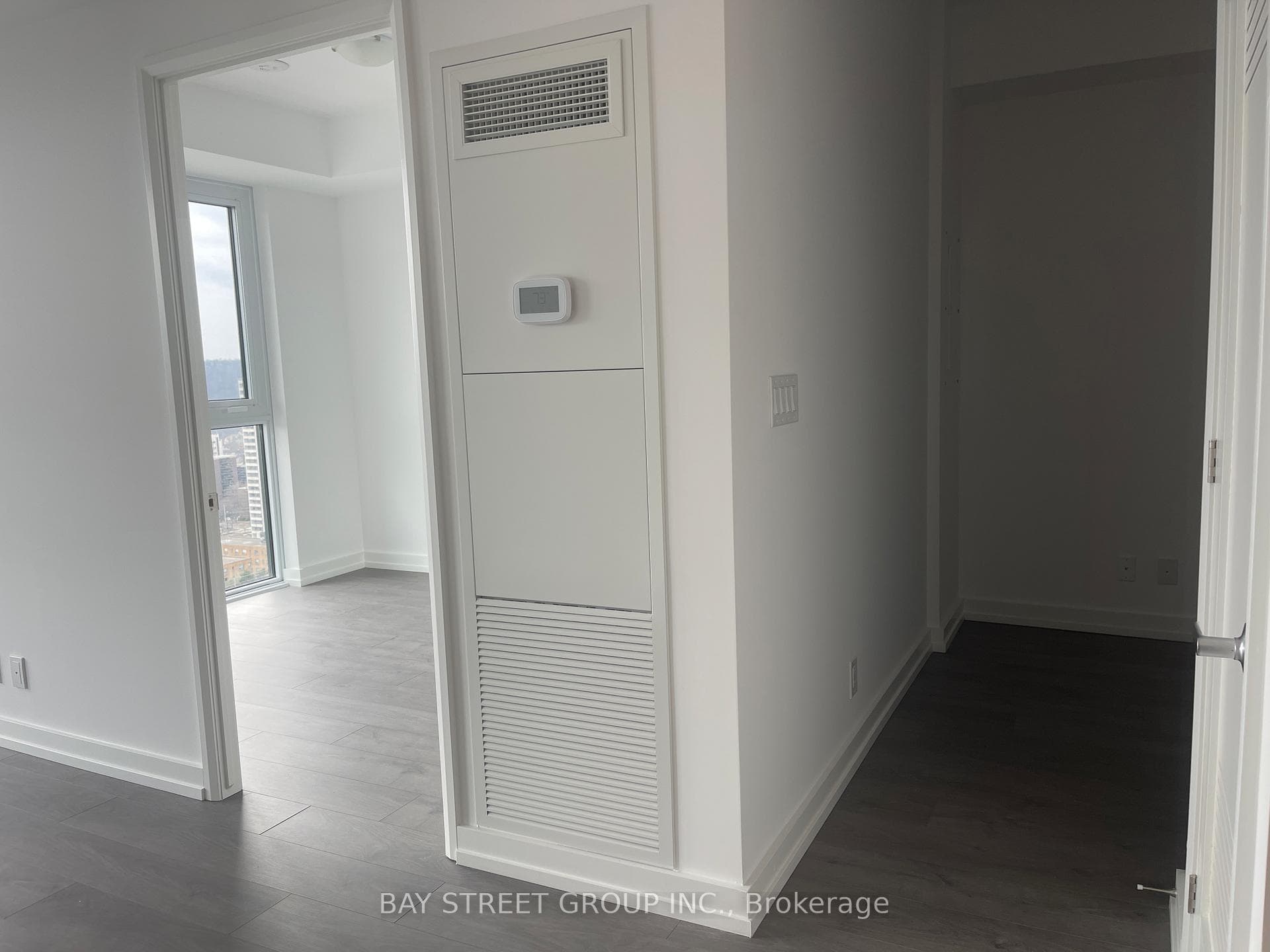 75 James Street Unit 2511 photo 11