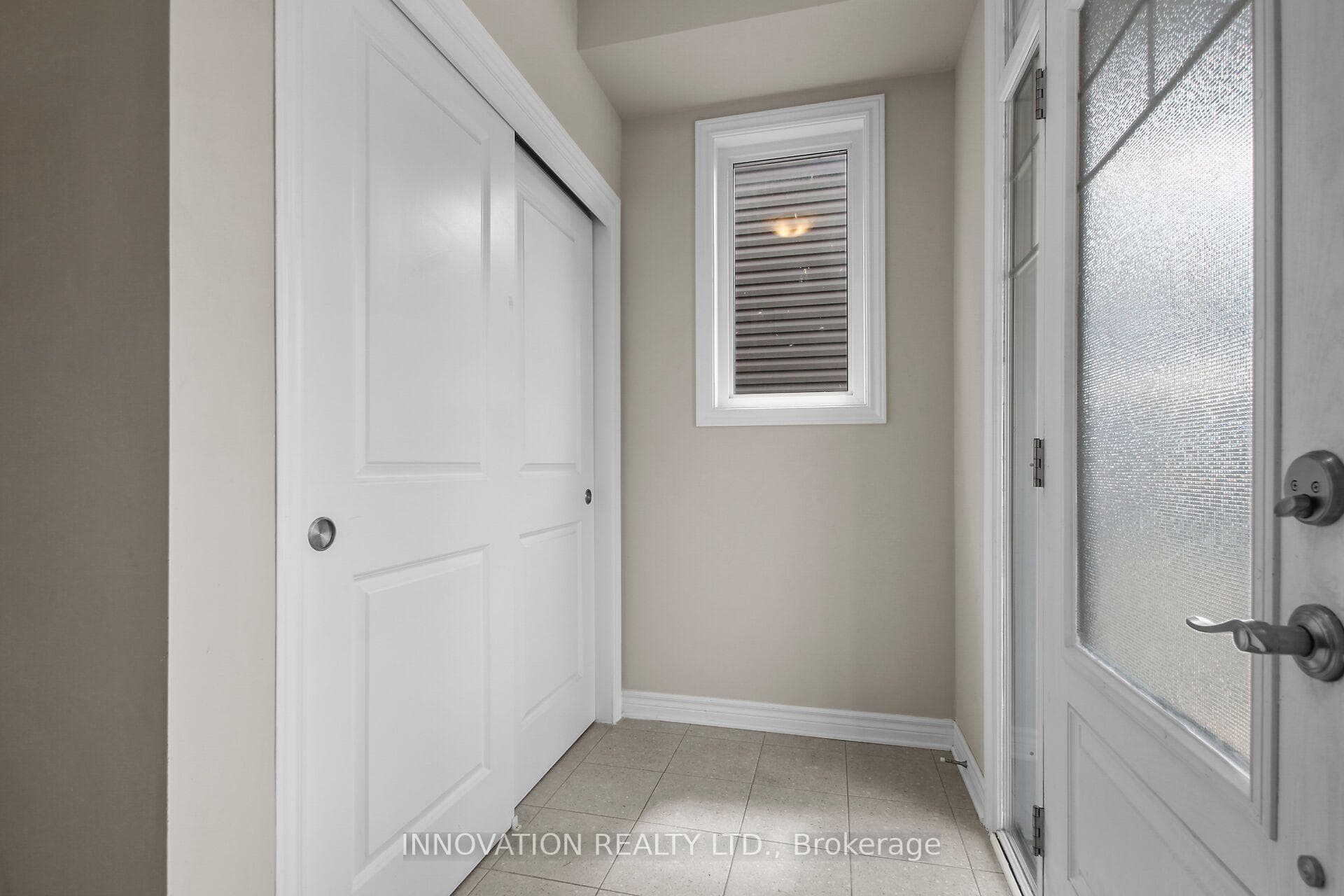 210 Bandelier Way photo 3