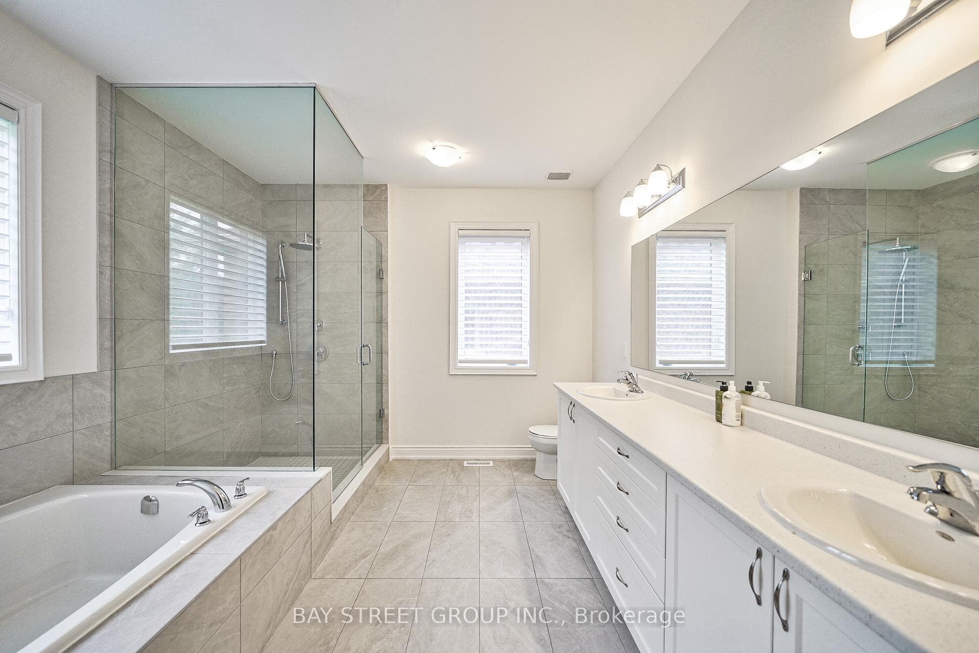 3 Thompson Way photo 23