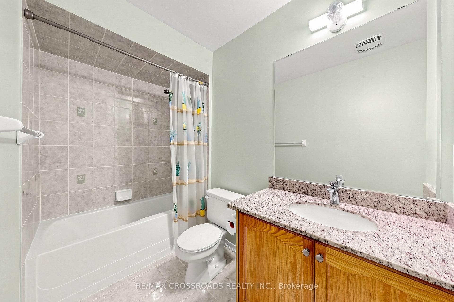 41 Prince Charles Way photo 19