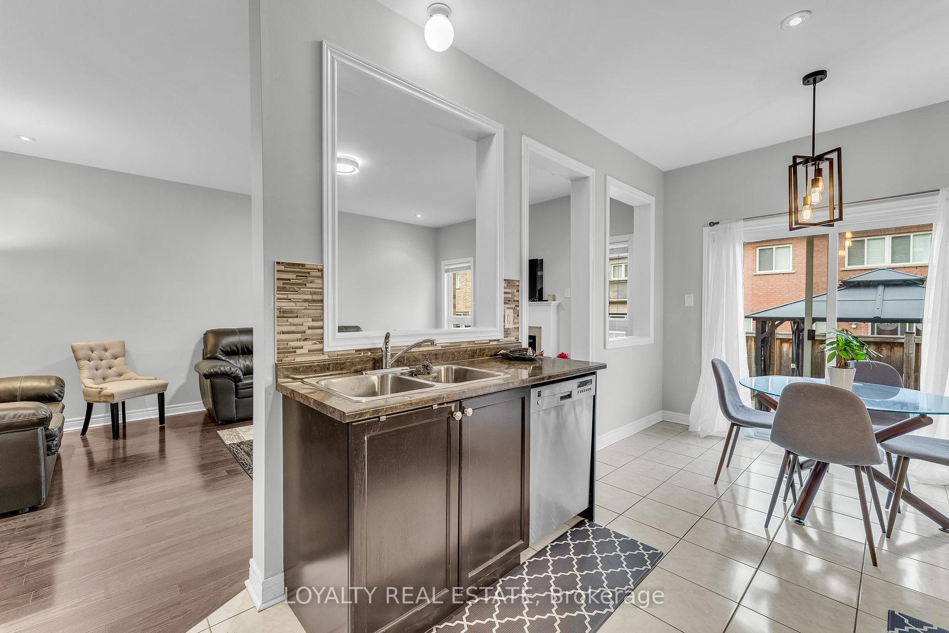 48 Arfield Avenue photo 14