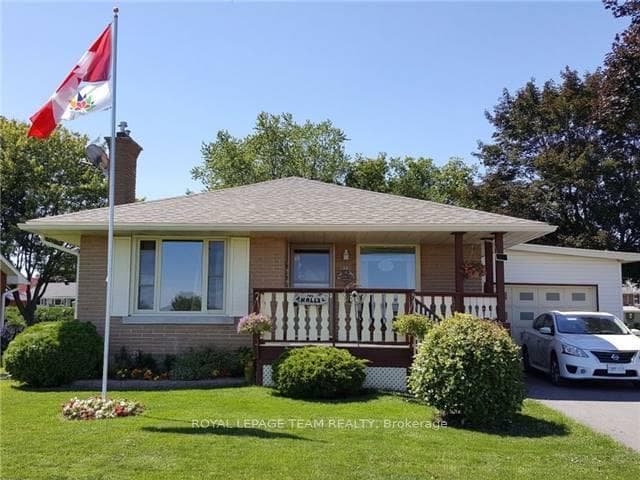 30 Elizabeth Drive photo 1