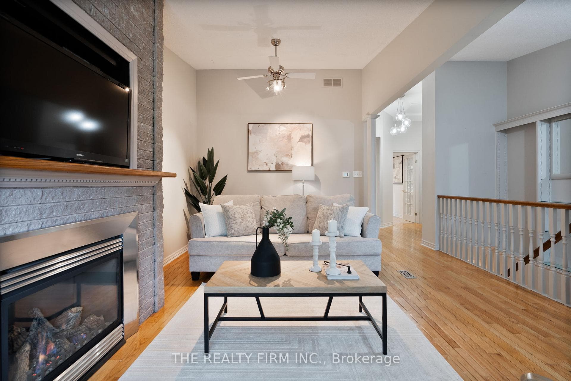 1241 Hamilton Road Unit 7 photo 5