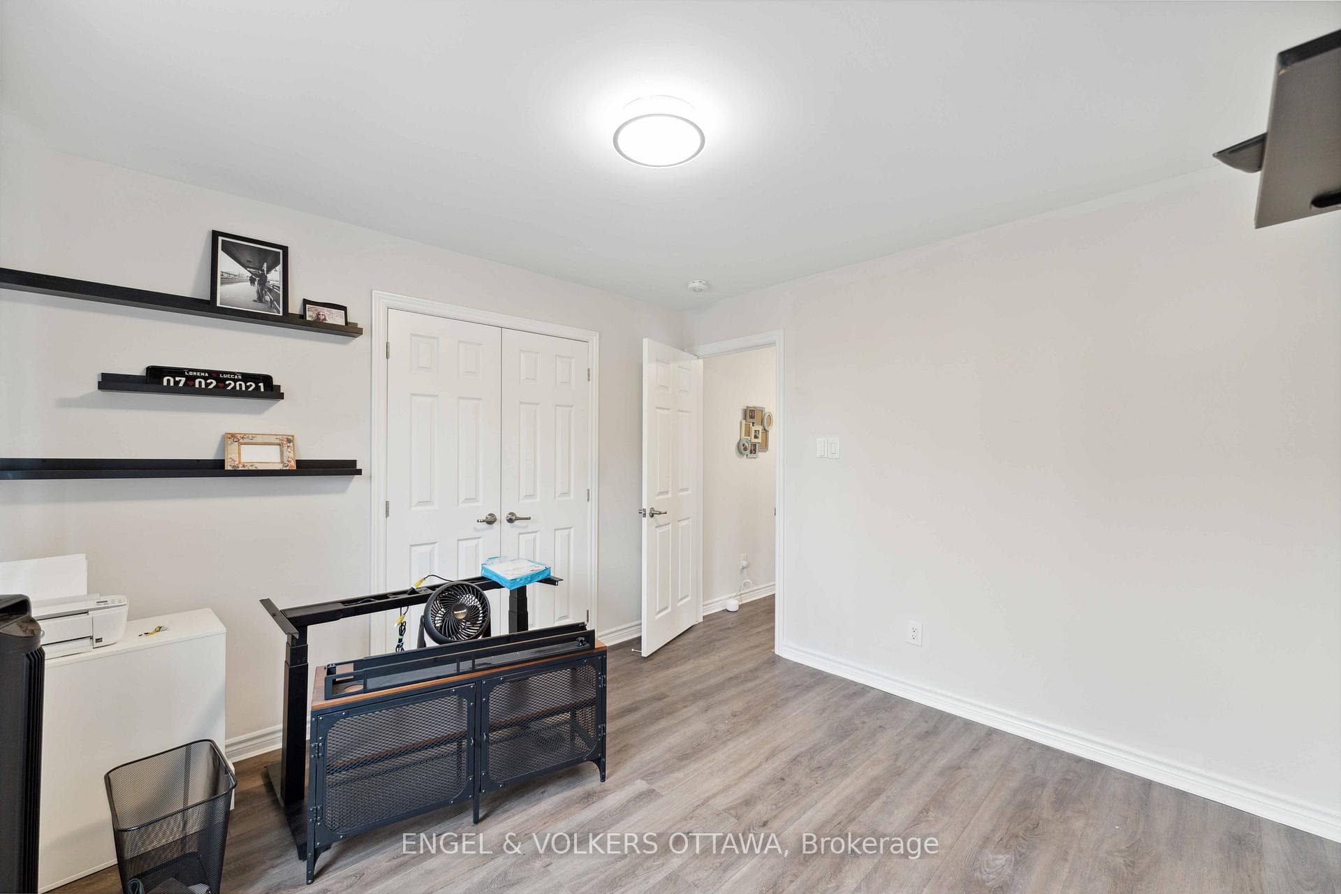 2283 Watercolours Way photo 37