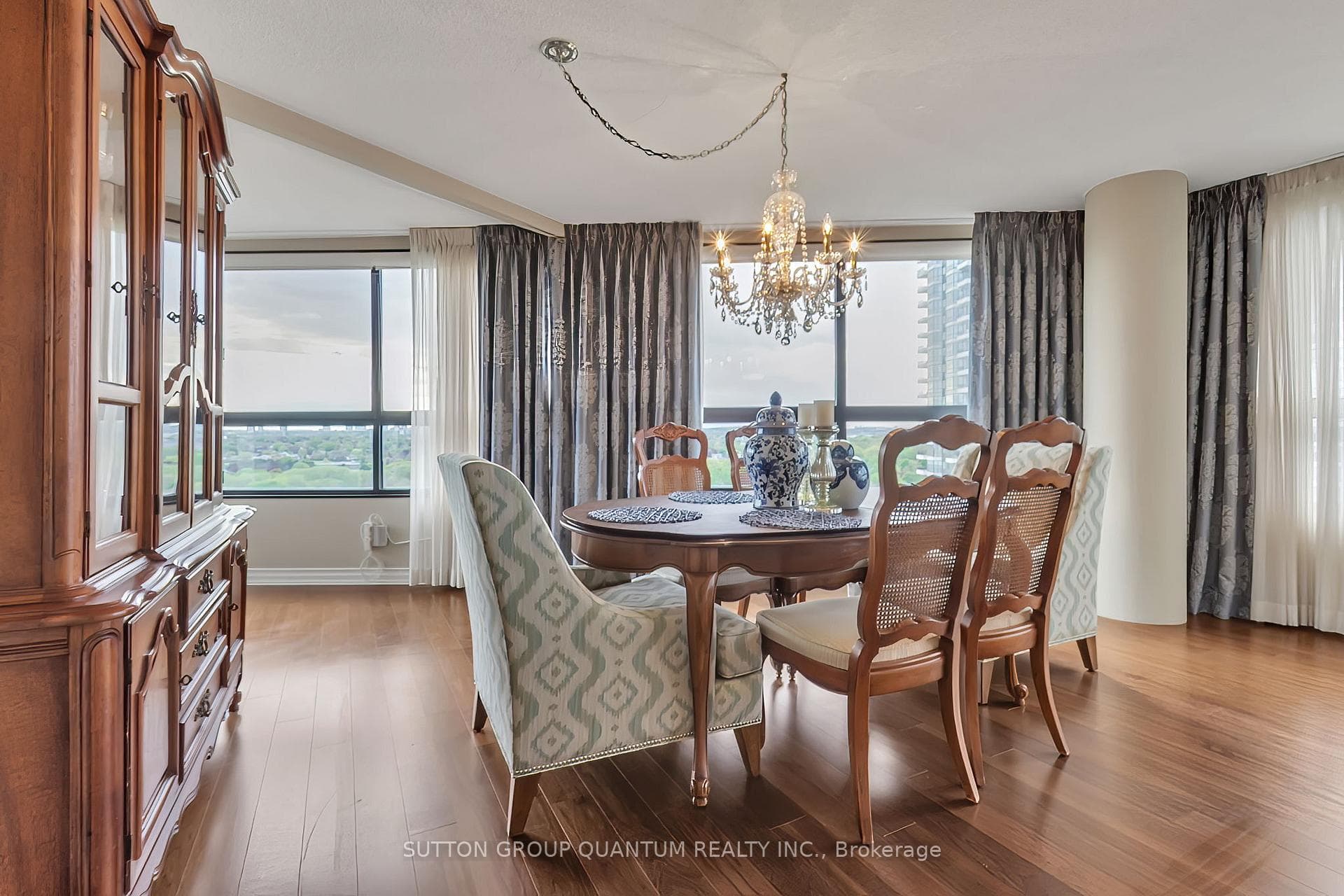 1300 Bloor Street Unit 1410 photo 8