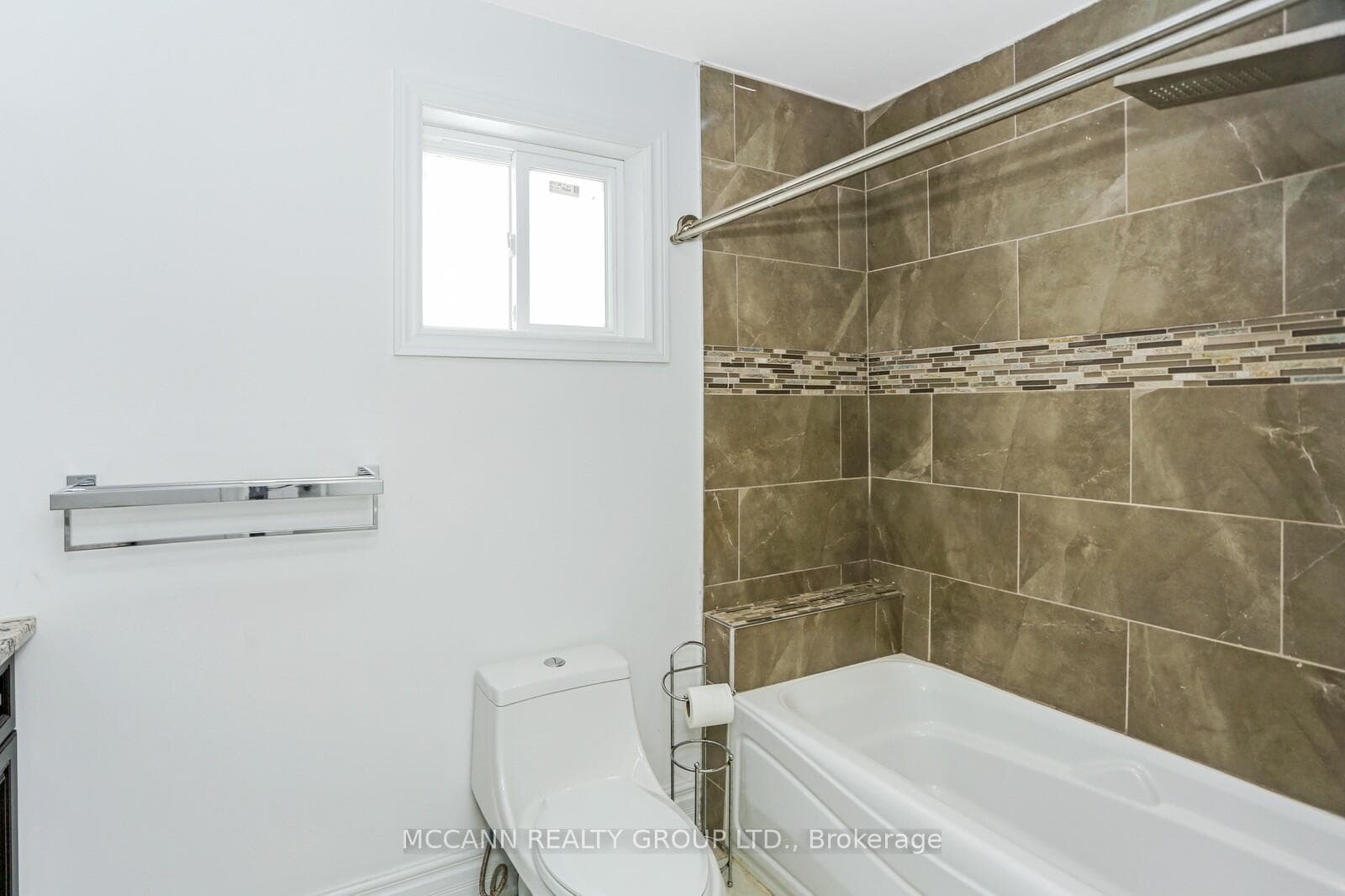 81 Aurora Heights Drive photo 14