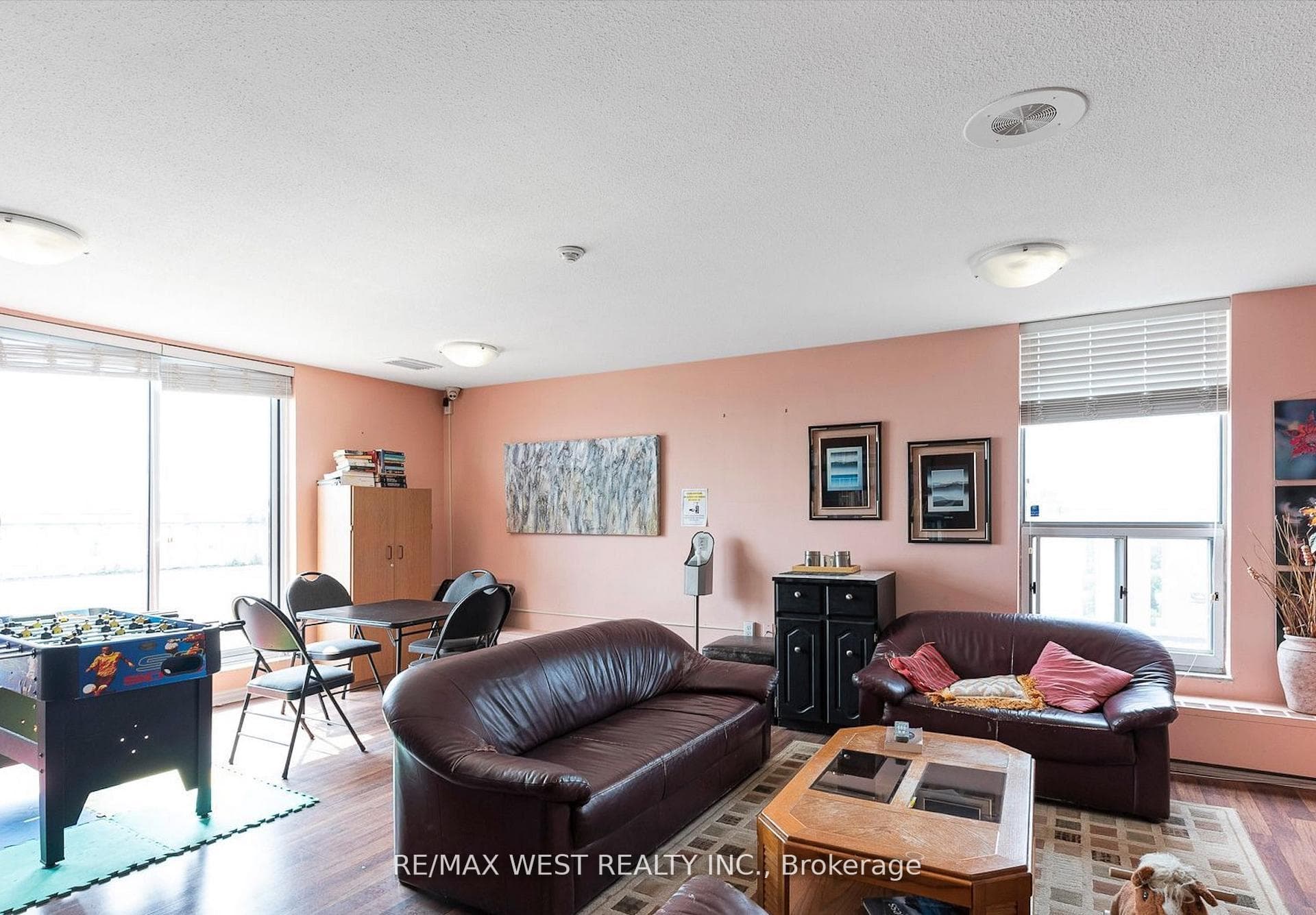 130 Neptune Drive Unit 202 photo 29
