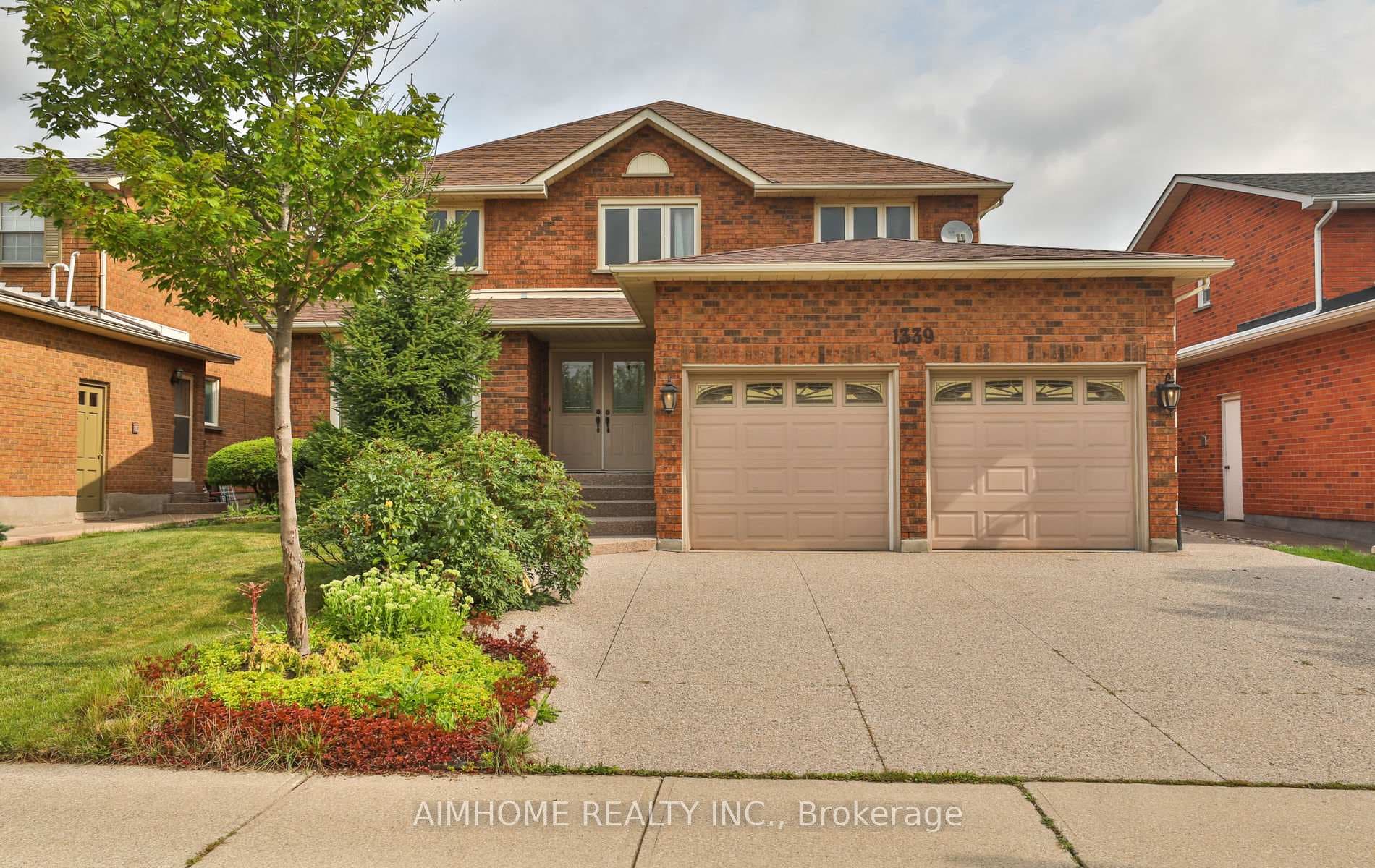 1339 Windrush Drive photo 1