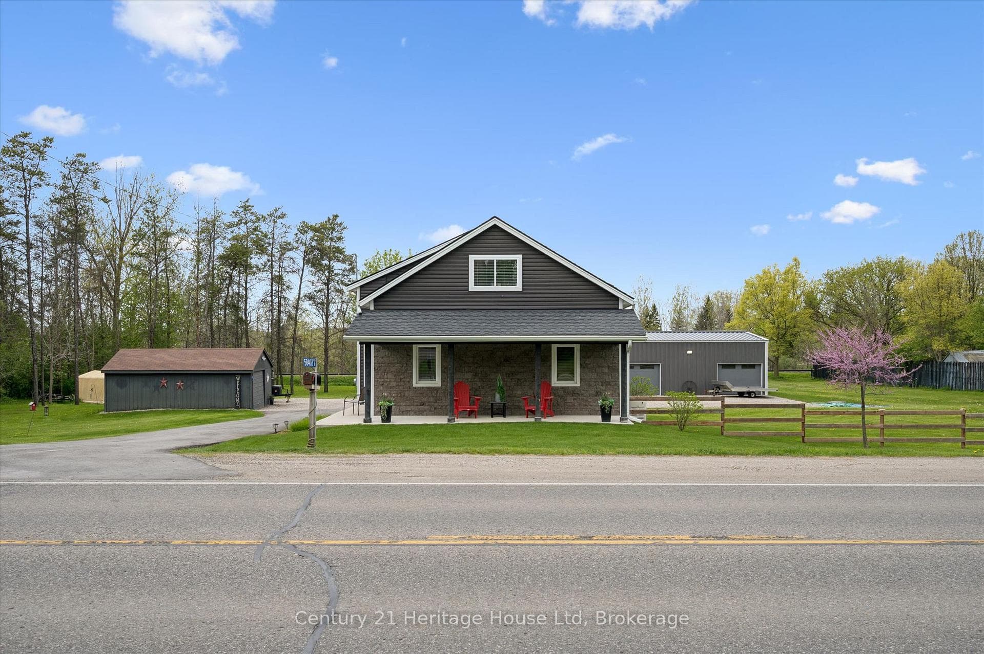 584077 Beachville Road photo 4