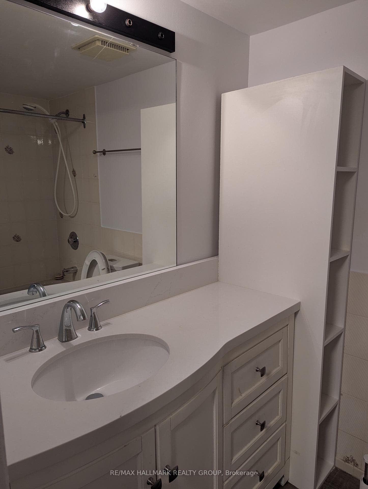 160 George Street Unit 706 photo 18