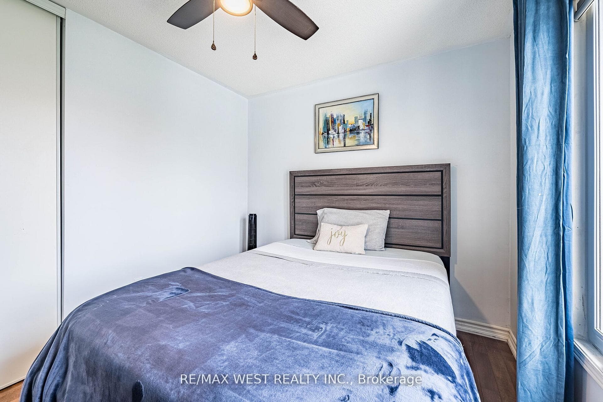 5 Moir Crescent photo 32