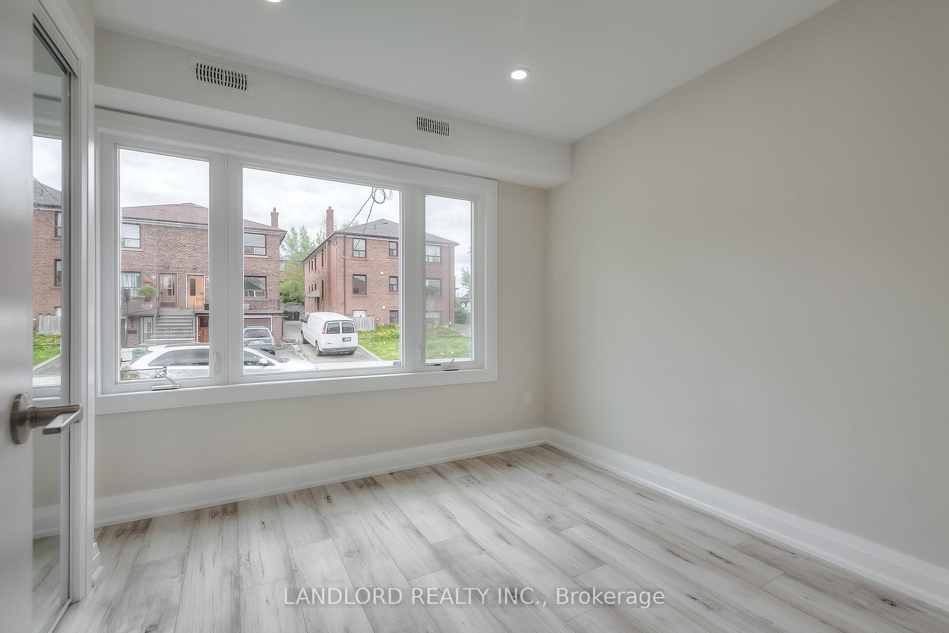36 Yore Road Unit Main photo 10