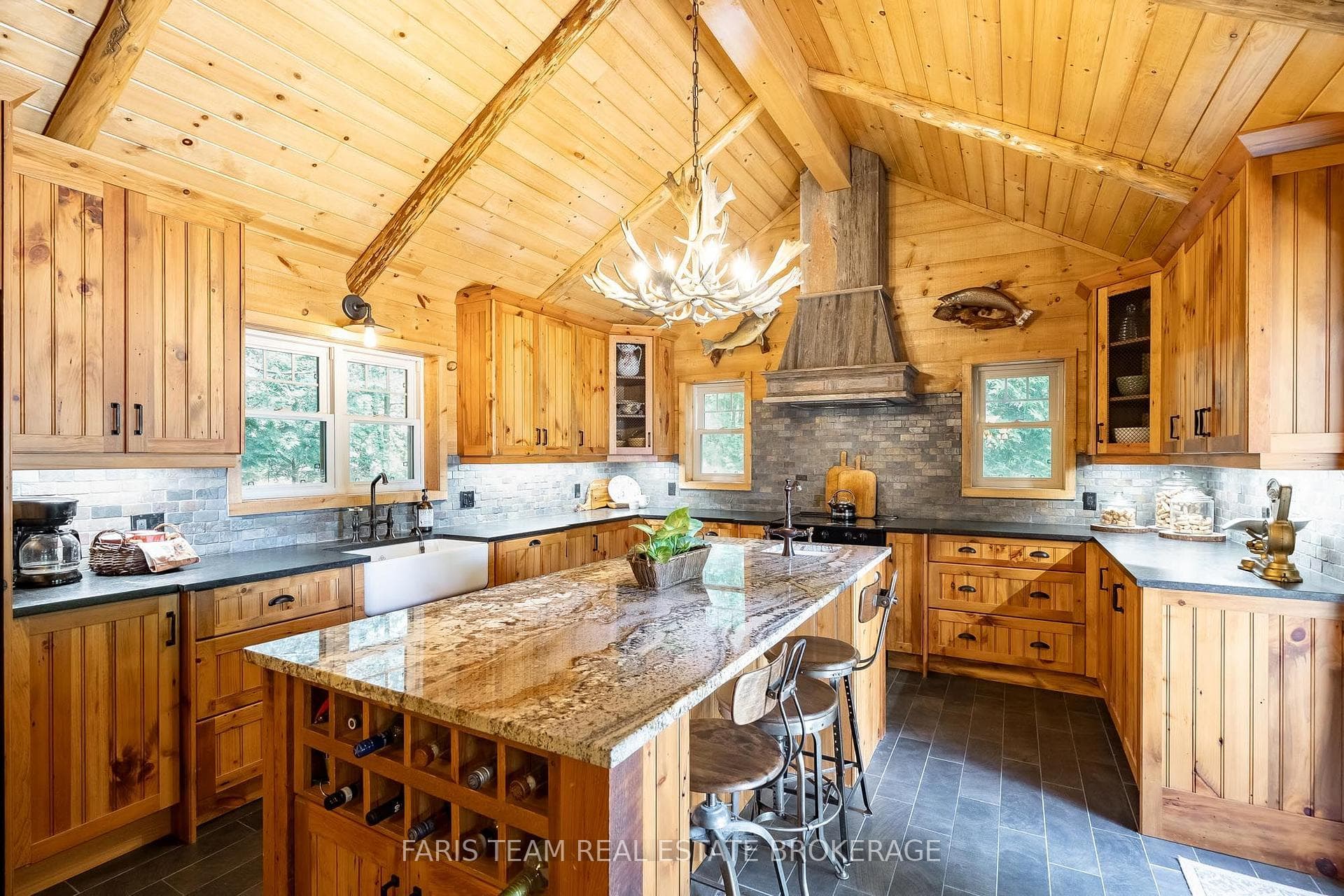 108 Shoreline Road photo 6