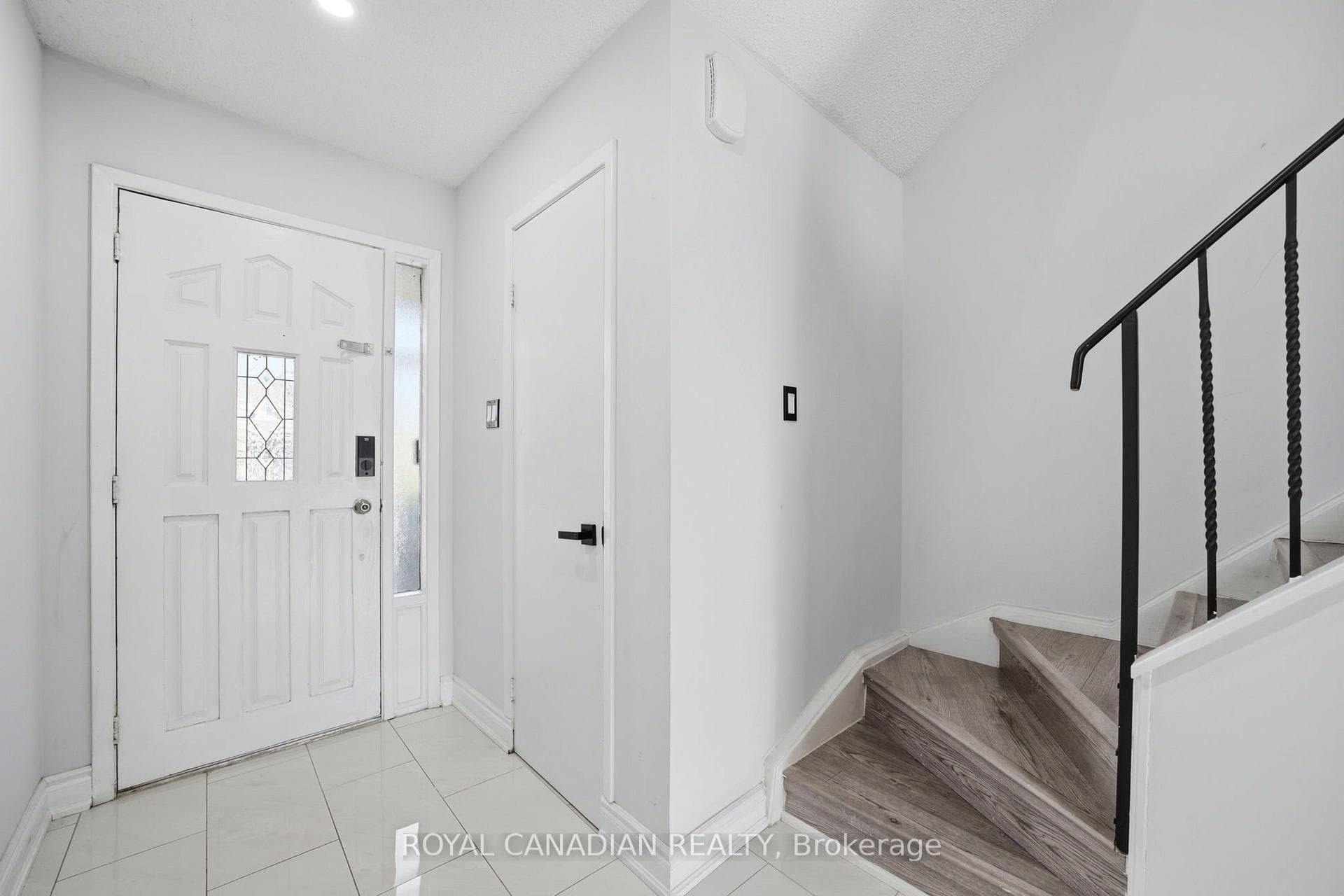 3 Gilmore Drive photo 5