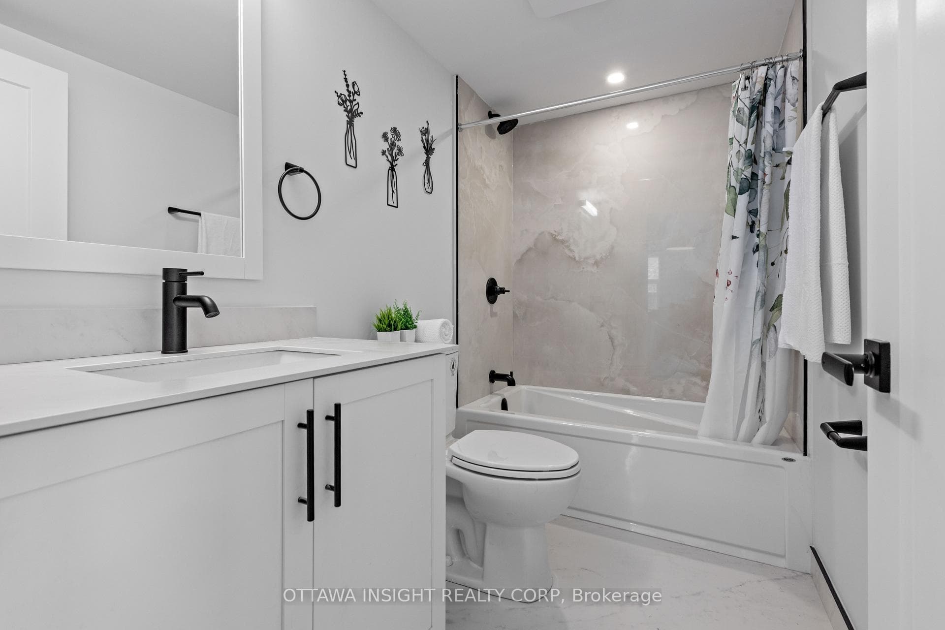 2409 Carlsen Avenue Unit 201 photo 7