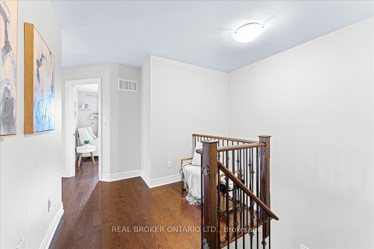 961 Toscana Place photo 28