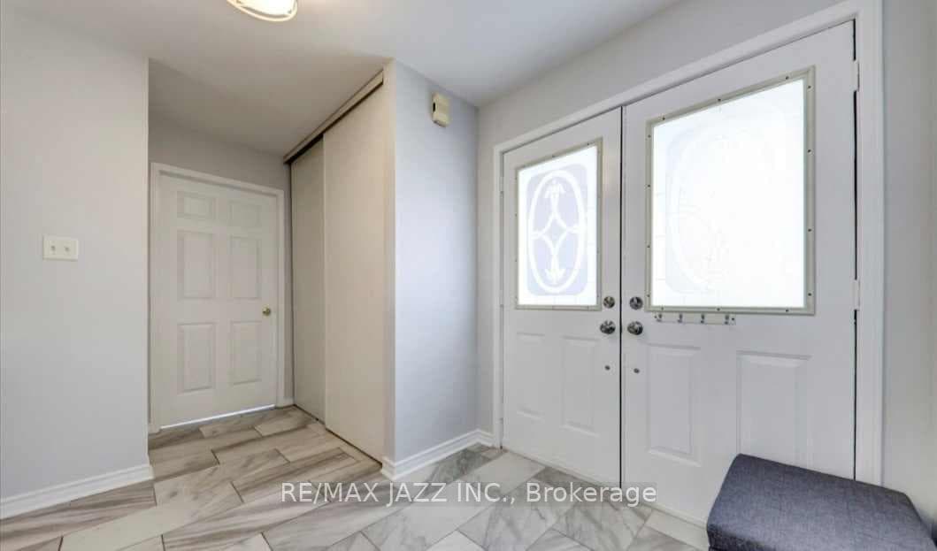 107 Apple Blossom Boulevard Unit Main photo 2